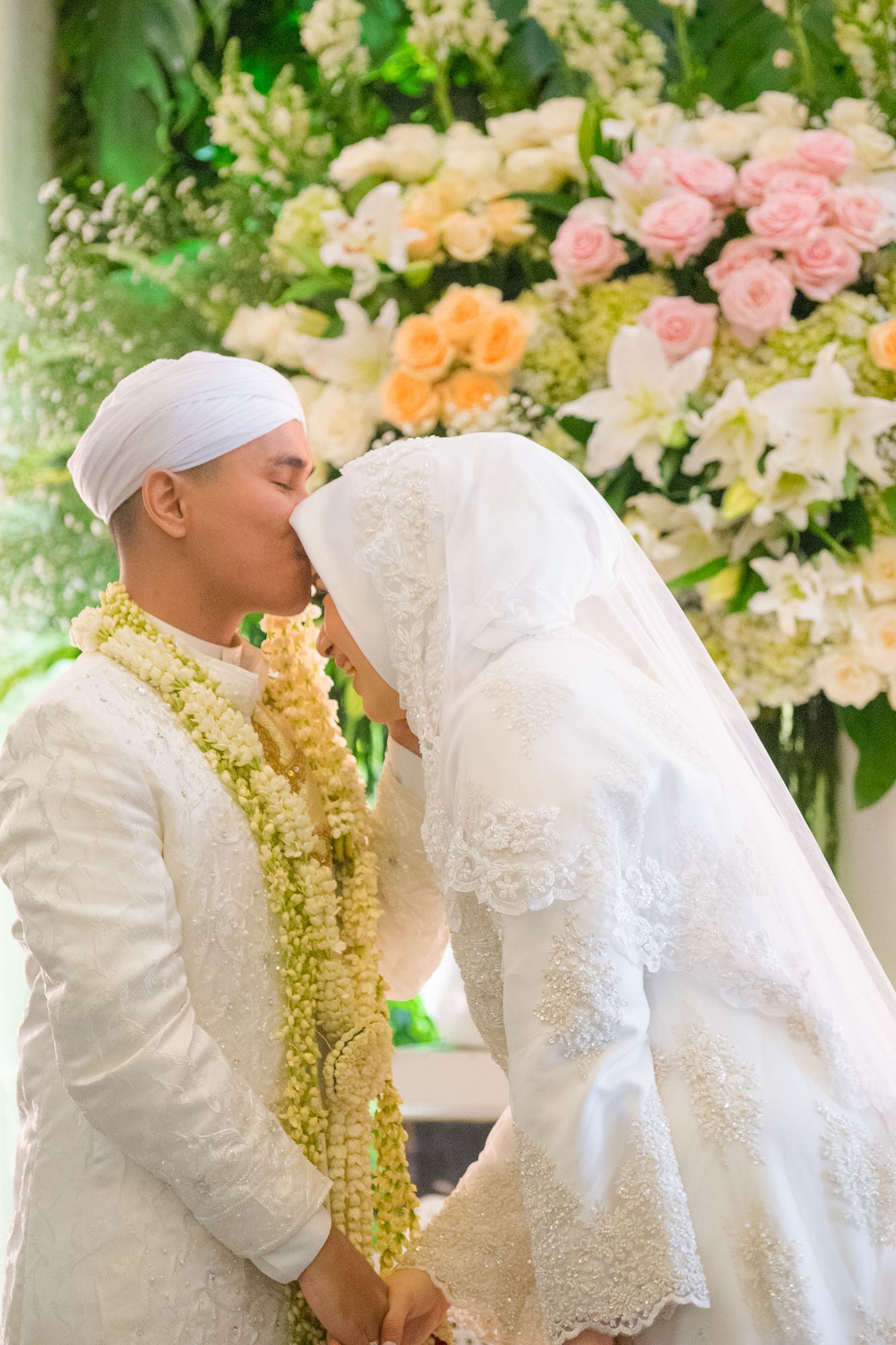 Candid Timeless Wedding Photography for the Romantics