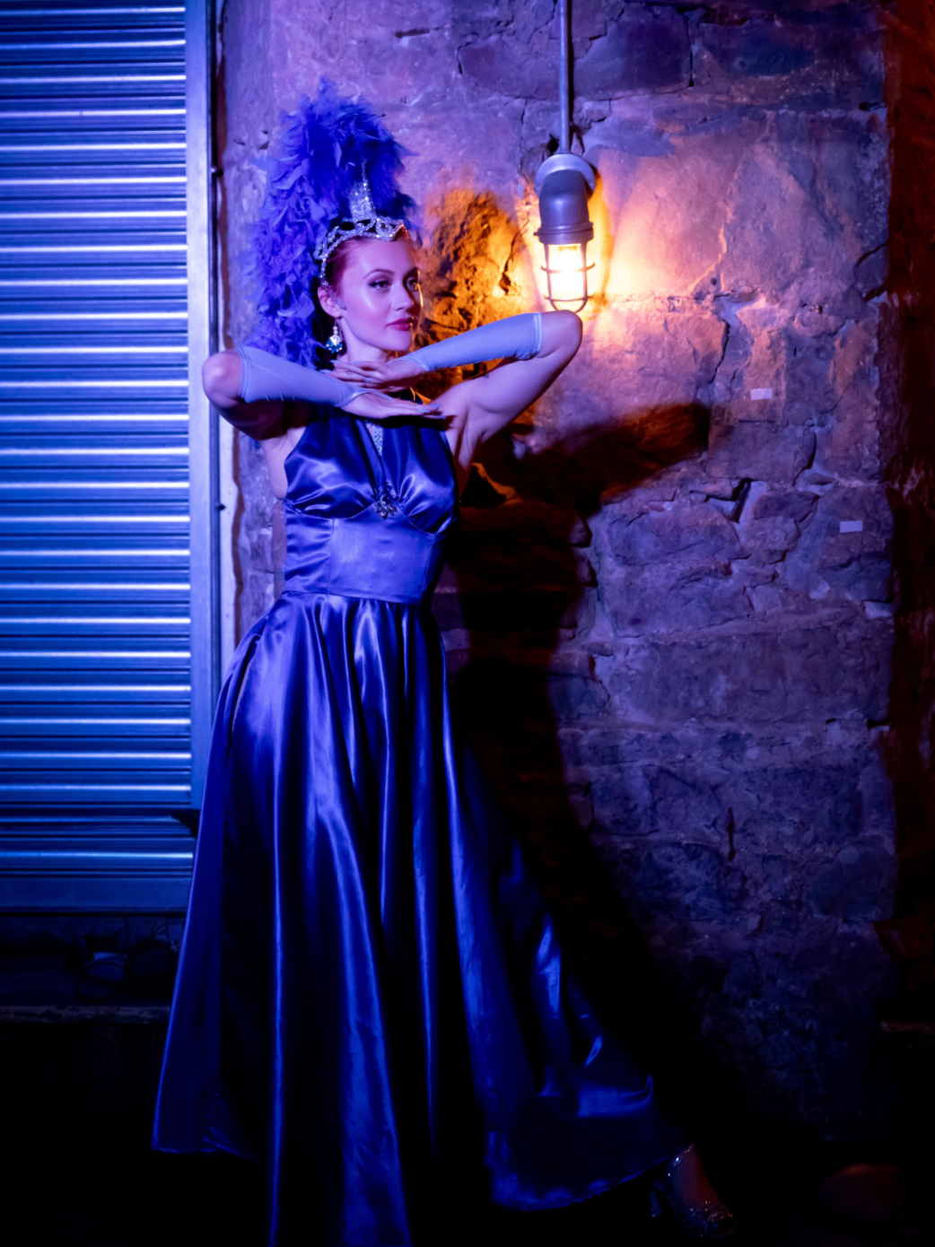 Vegas Showgirl Burlesque Dancer