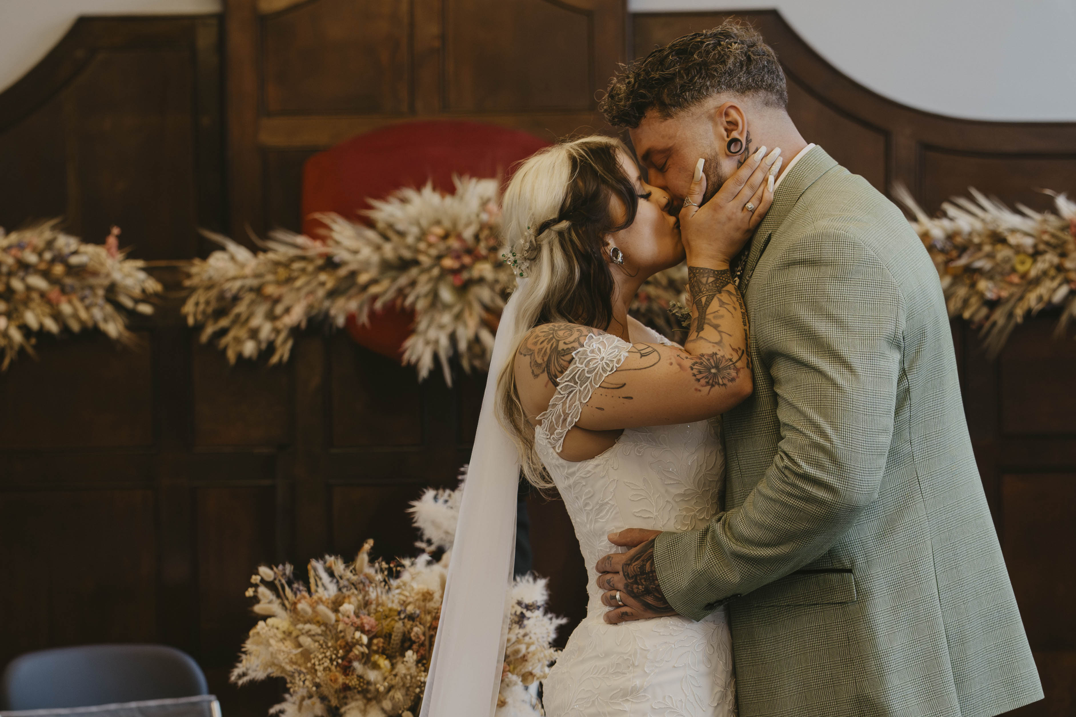 Relaxed & Natural Wedding Photography That Captures Real Moments