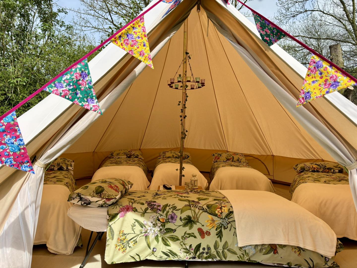 5m Luxury Bell Tent Sleepover
