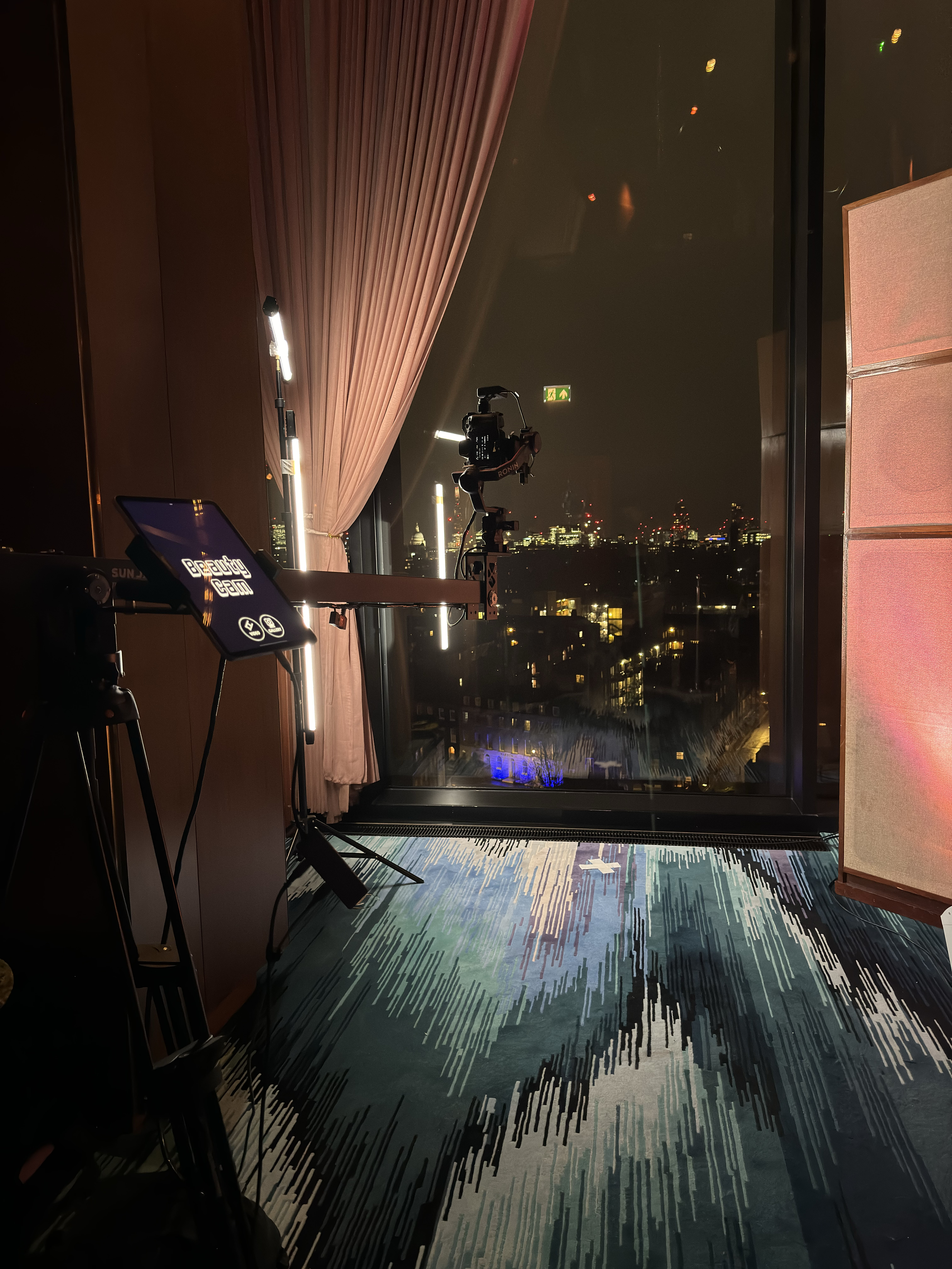 Experience The Future With Glambot-Style Beauty Cam