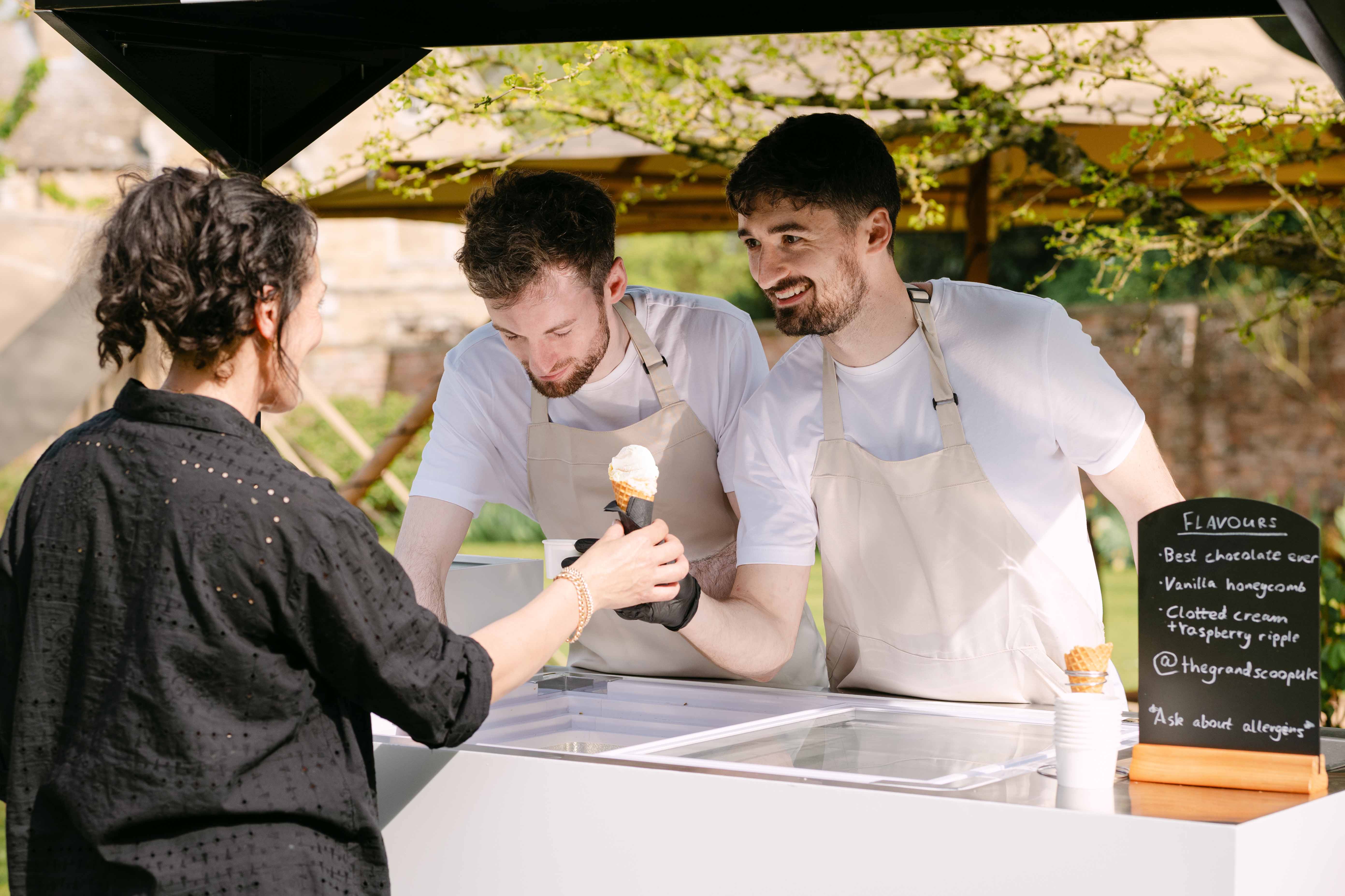 Stylish Ice Cream Cart for Weddings, Parties & Events