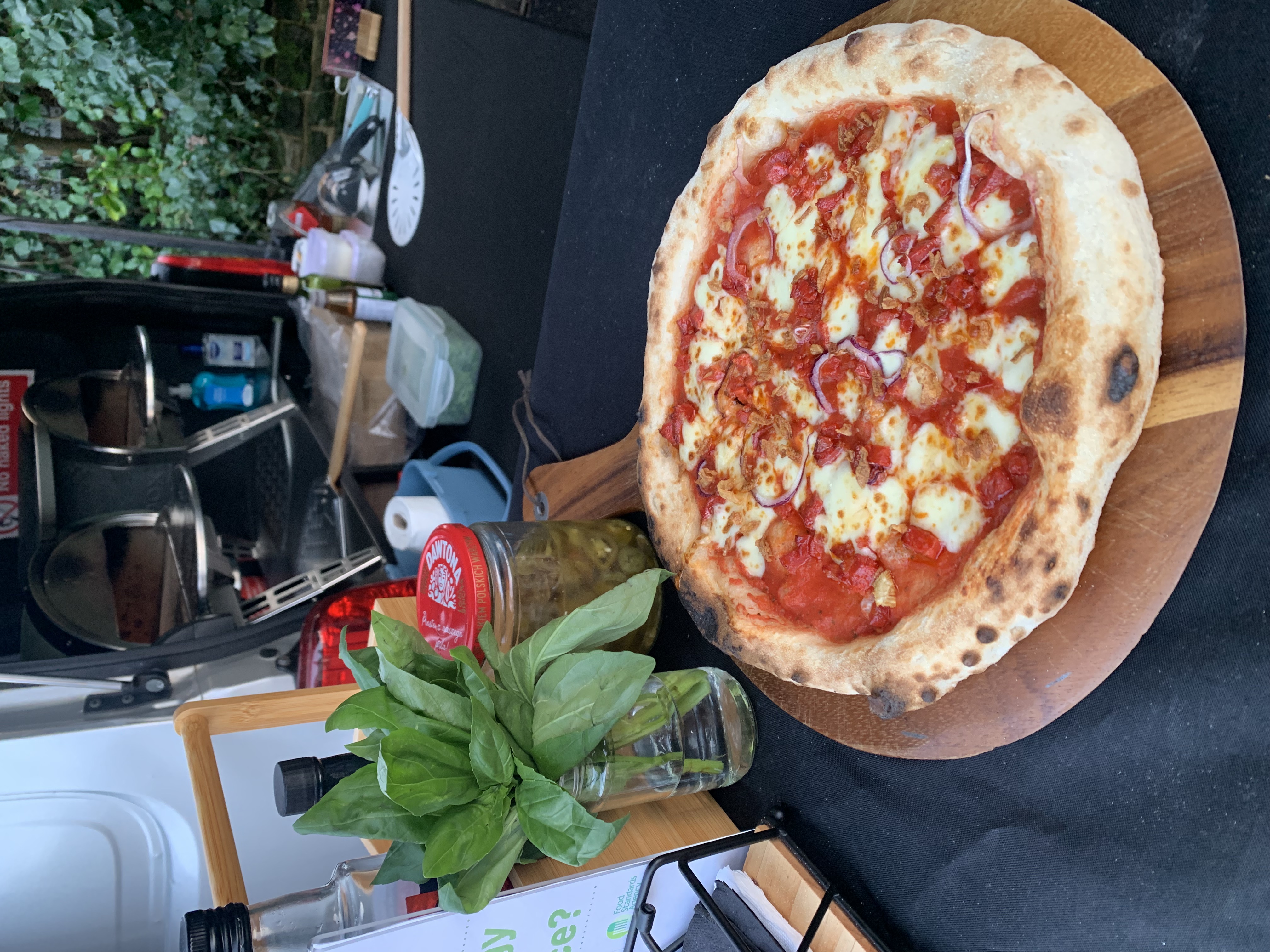 A Tasty Pizza Buffet for Eveyone