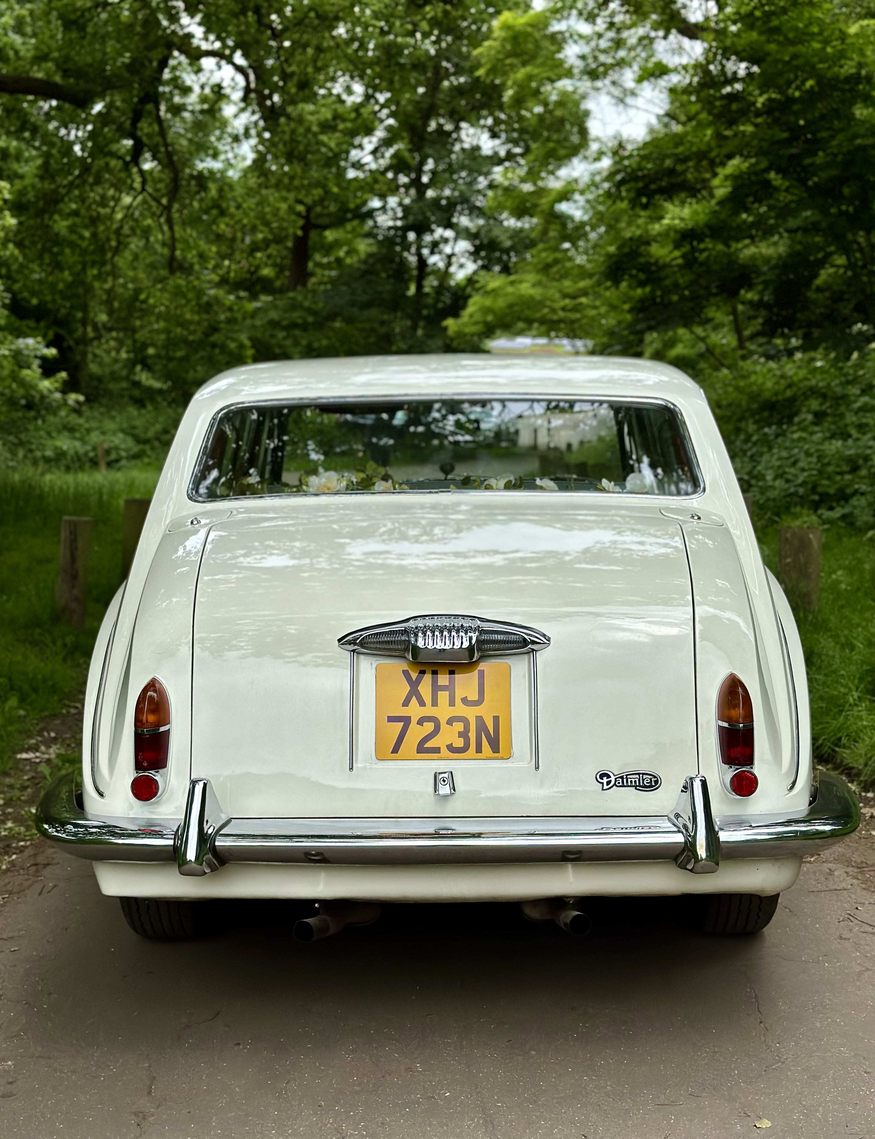 Daimler DS420 7-Seater Limousine