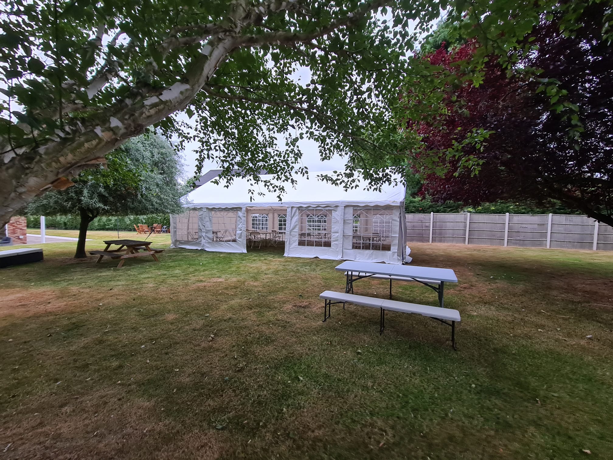 Large Sturdy 8m x 6m Marquee