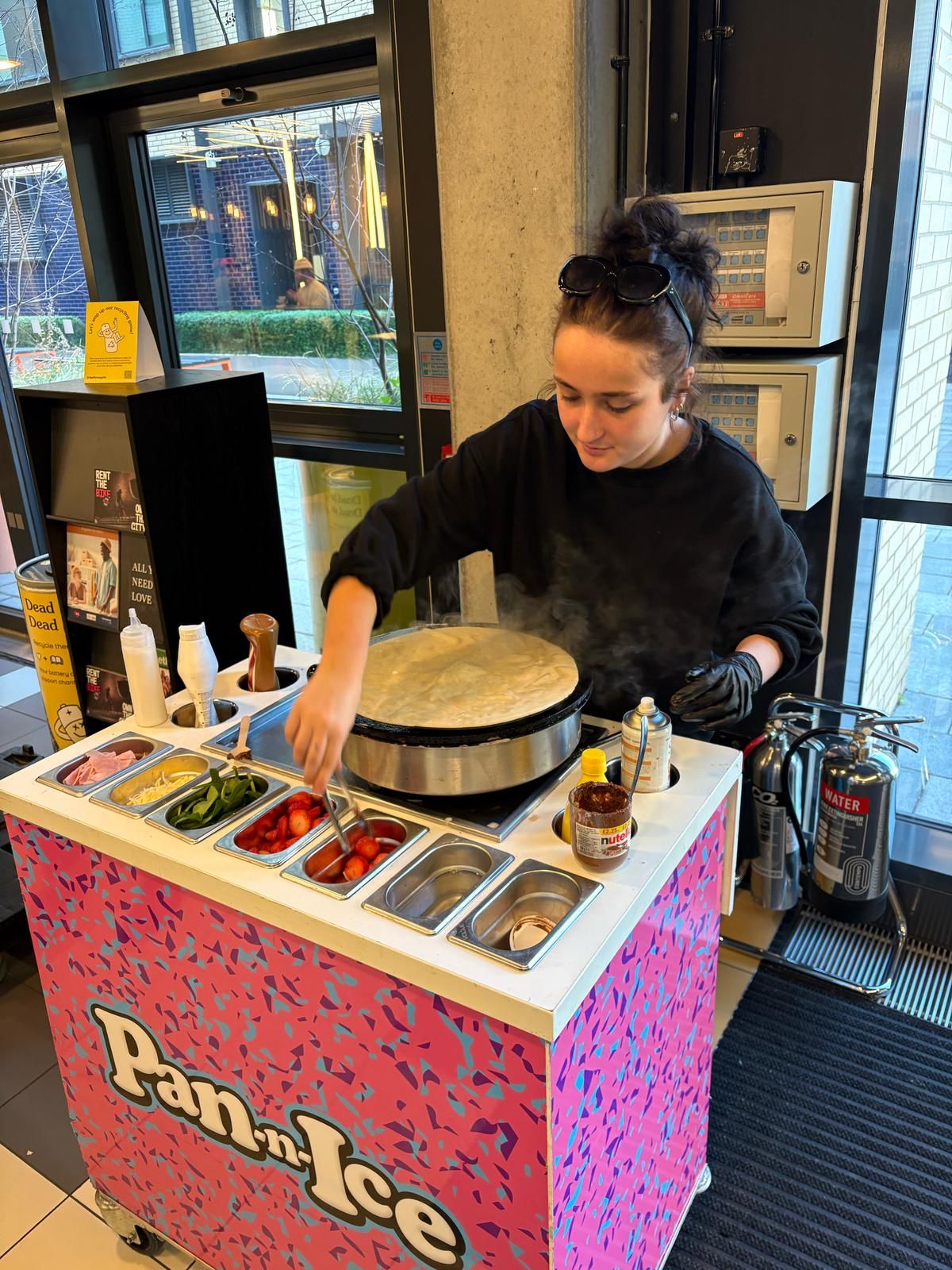 Live Crêpes & Pancakes Made Fresh to Order
