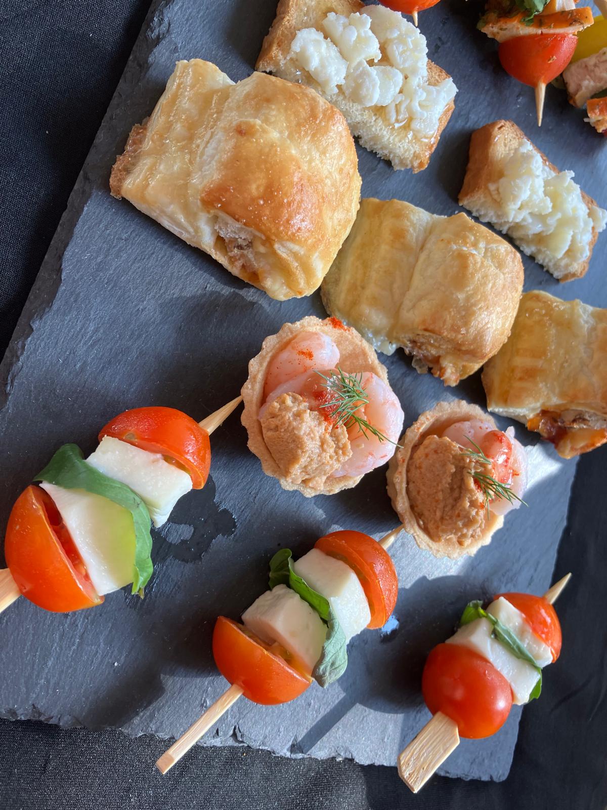 Exquisite Hot & Cold Bite-Size Canapés