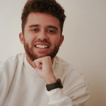 Erron Russell Photo & Video