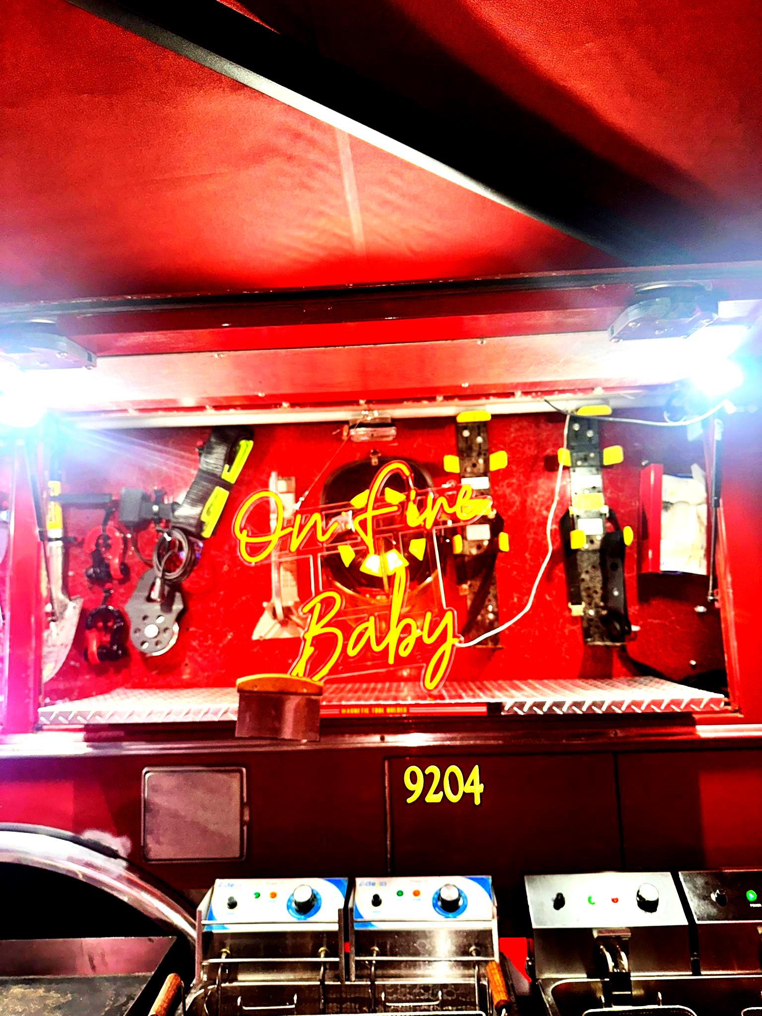 ENG9INE USA Firetruck Food Truck