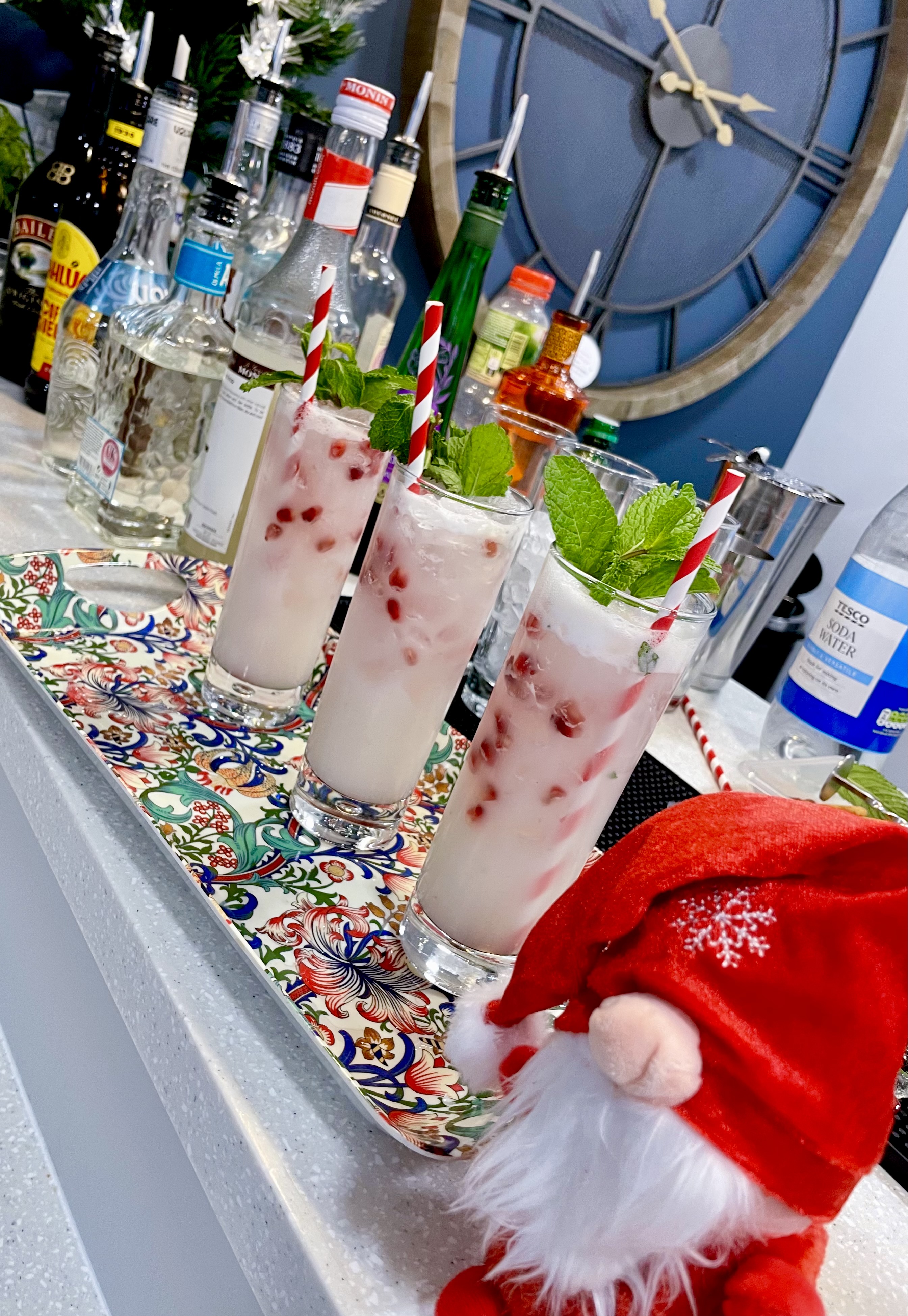 Discover the Art of Mixology at our Fully Equipped Cash Bar