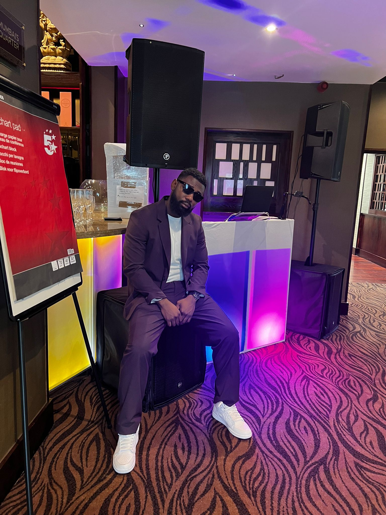 Smash Hits & Epic Nights with DJ Tollz