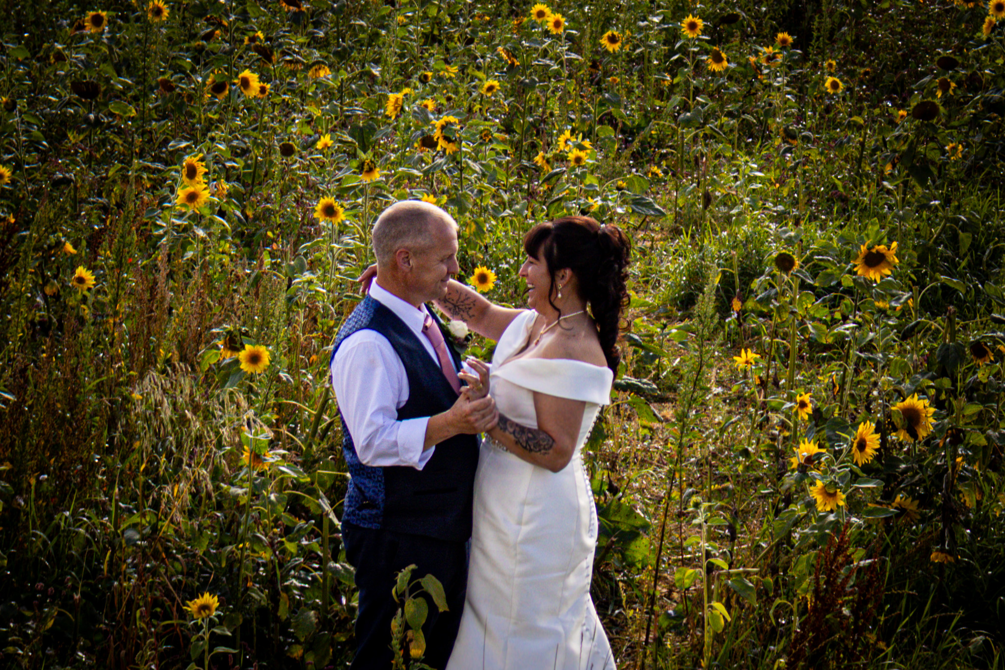 Documenative, Magical & Fun Wedding Photography