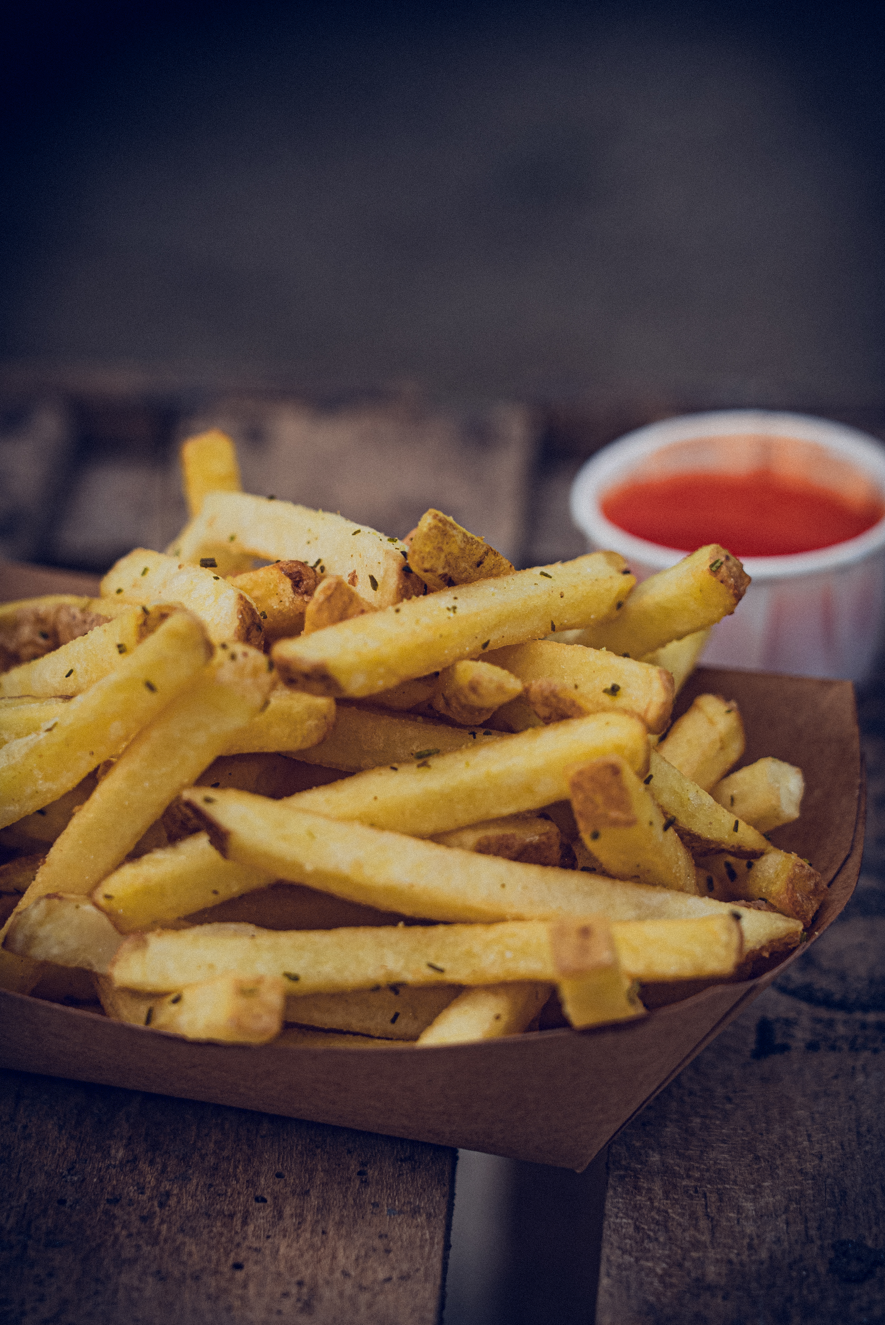American Step Van Serving Delicious Burgers & Sides