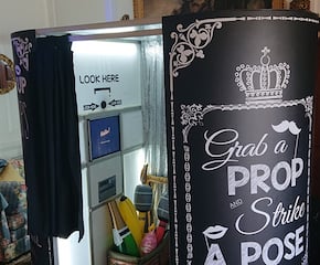 Fully Inclusive Photobooth with Unlimited Visits & Double Prints