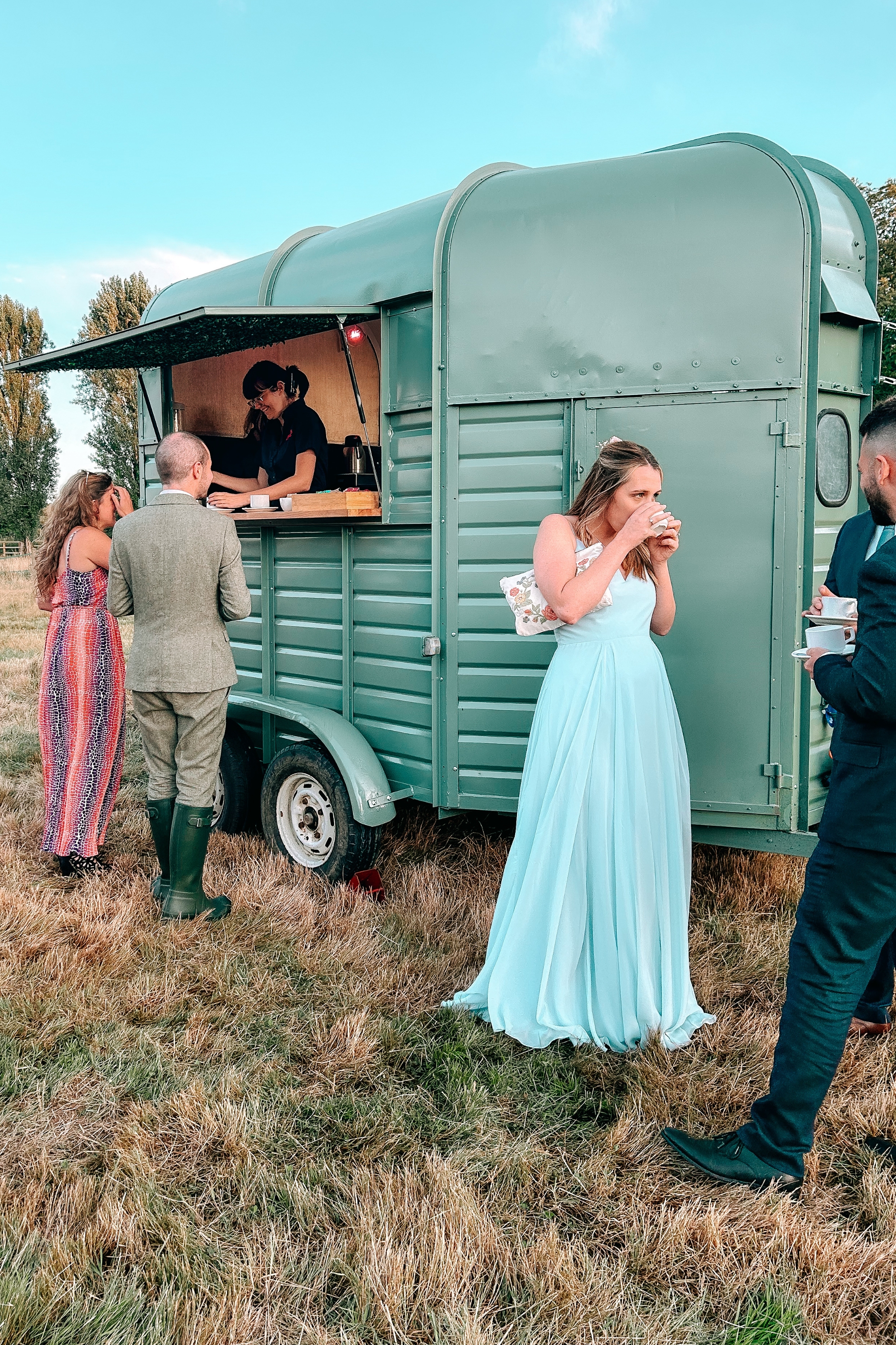 Mobile Vintage Horse Box Bar Hire For Weddings & Events