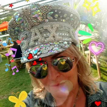 Saxtasy - Female Saxophonist & Mobile DJ