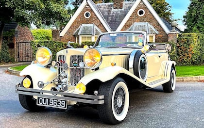 1930s Classic Bentley Beauford with Bubble Machine
