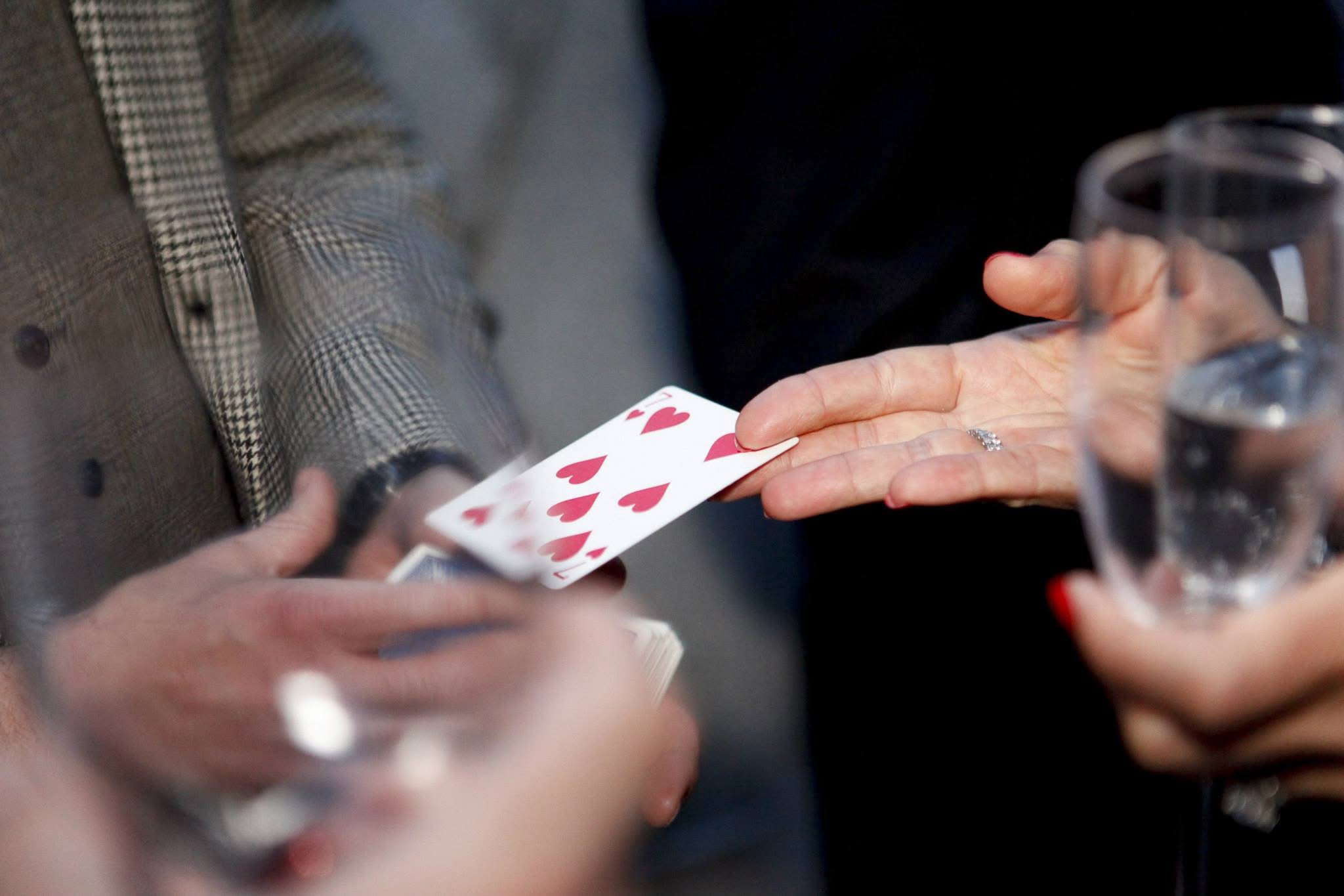 Walkaround Mind Reader - Classy, Clever & Charismatic