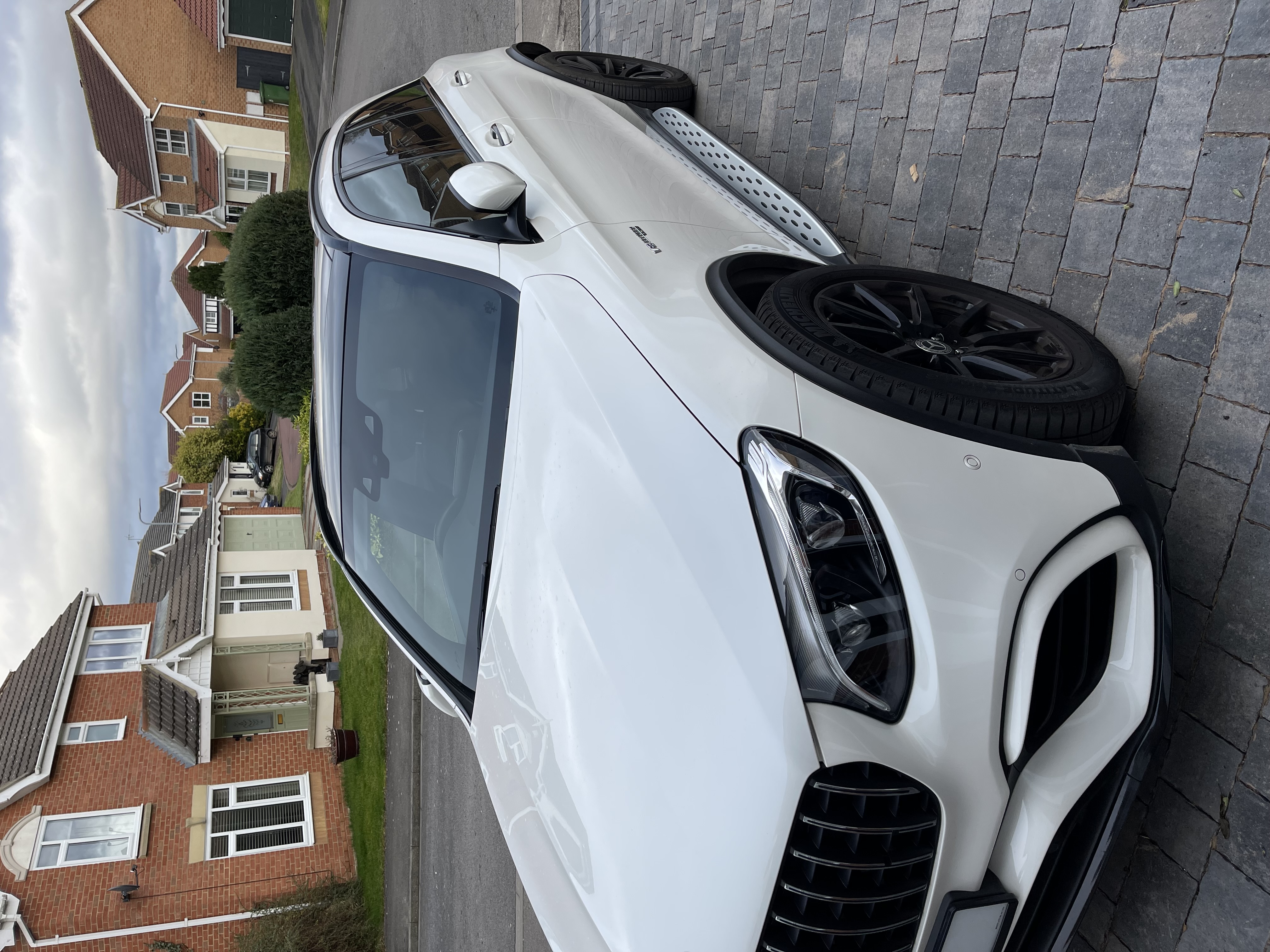 White GLC 63 V8 for an Unforgettable Arrival