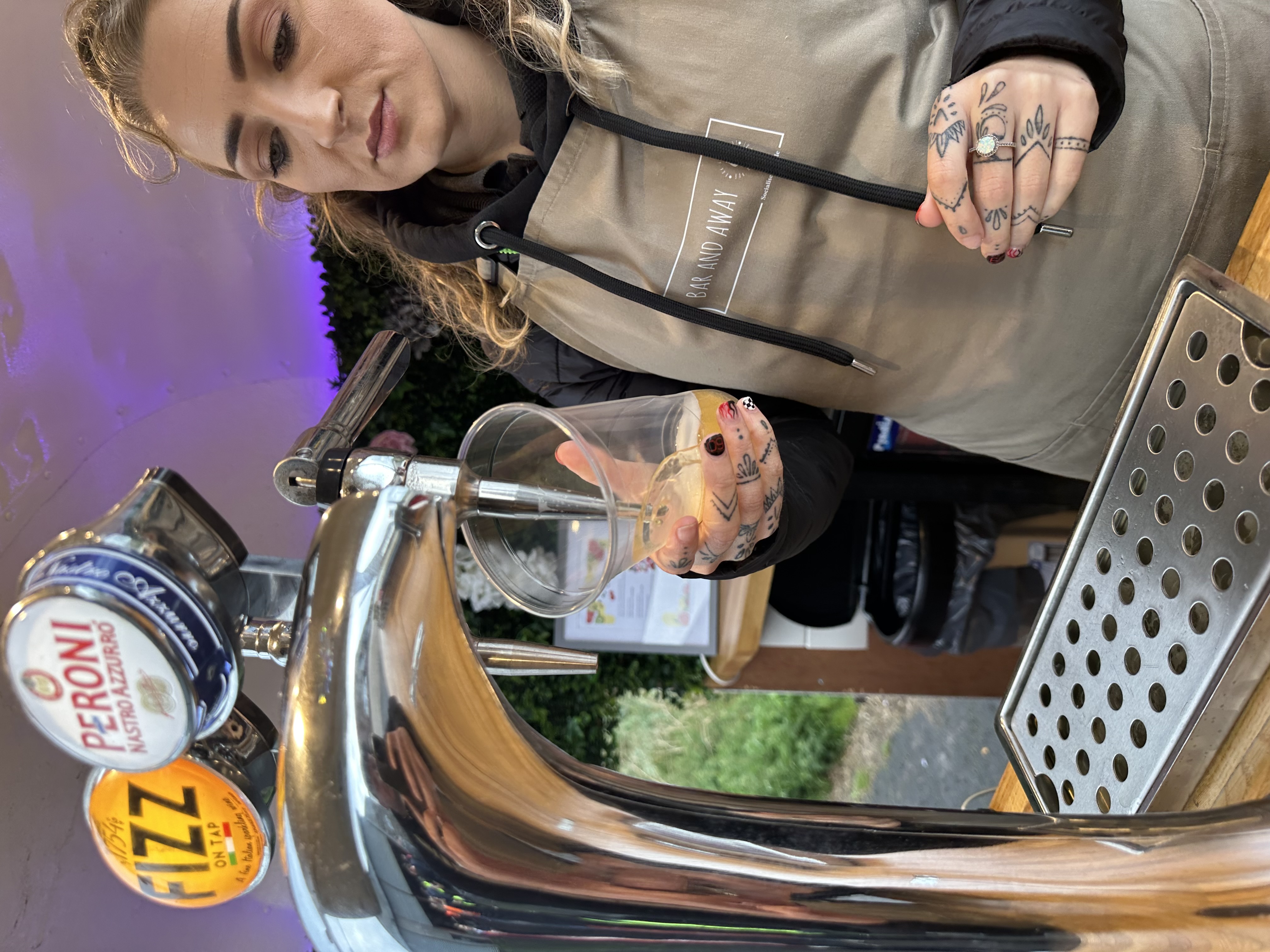 Beautiful Horse Box Bar with Huge Range of Spirits & Cocktail Menu