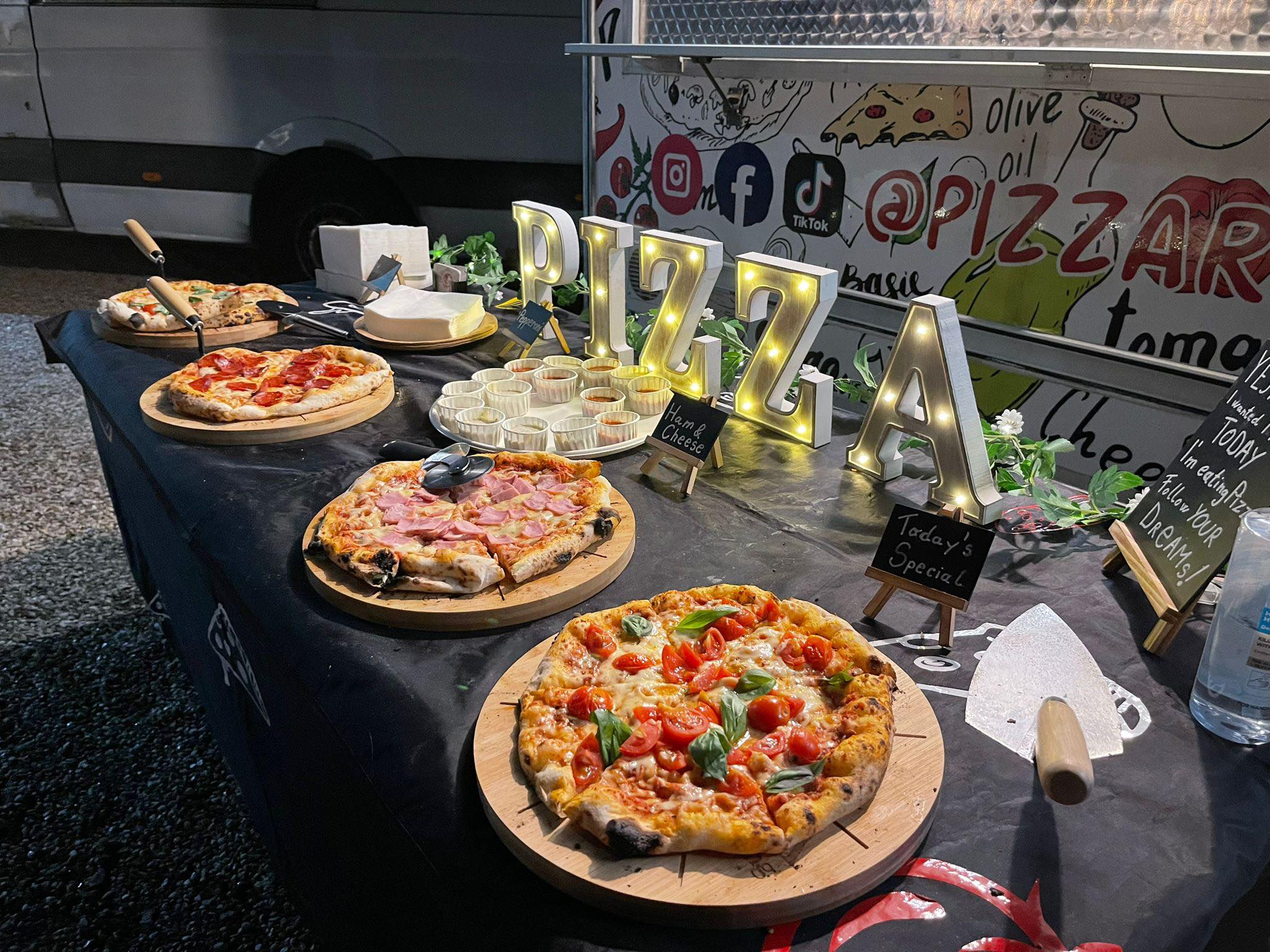 Premium Wood‑Fired Pizza Feast – Unlimited Pizza for 2 Hours