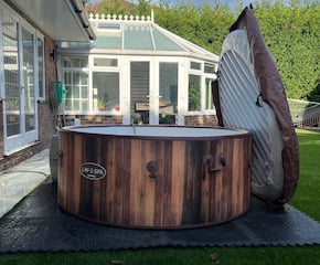 Beautifully Designed Helsinki Hot Tub for up to 7 people