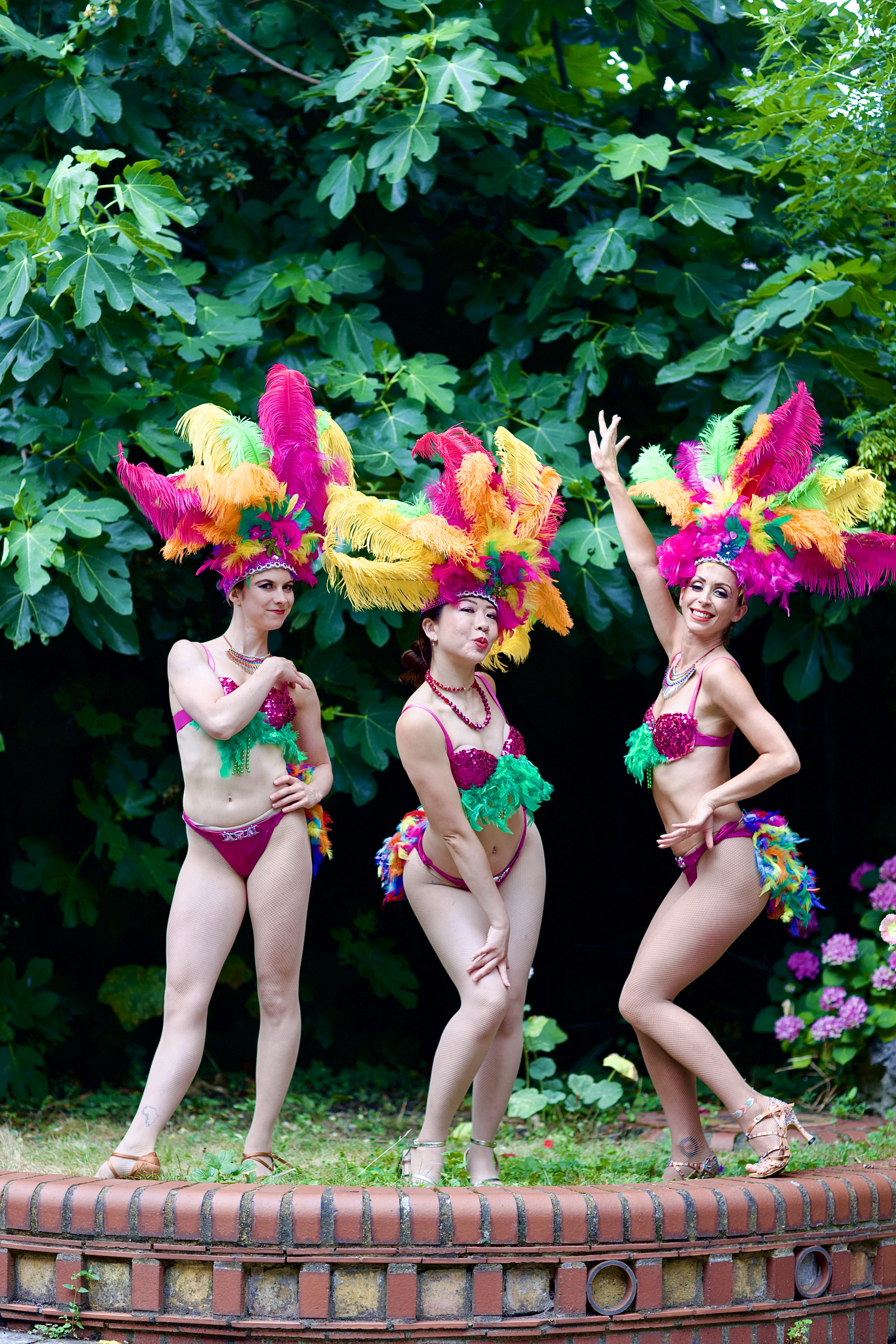 Stunning Latin Carnival Samba Trio Performance