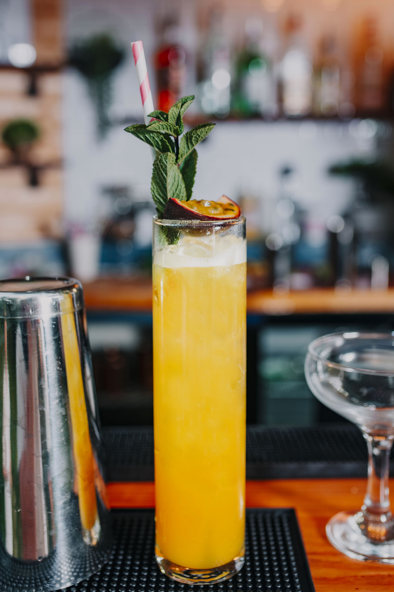 Bespoke Handcafted Cocktails Using Fresh Ingredients