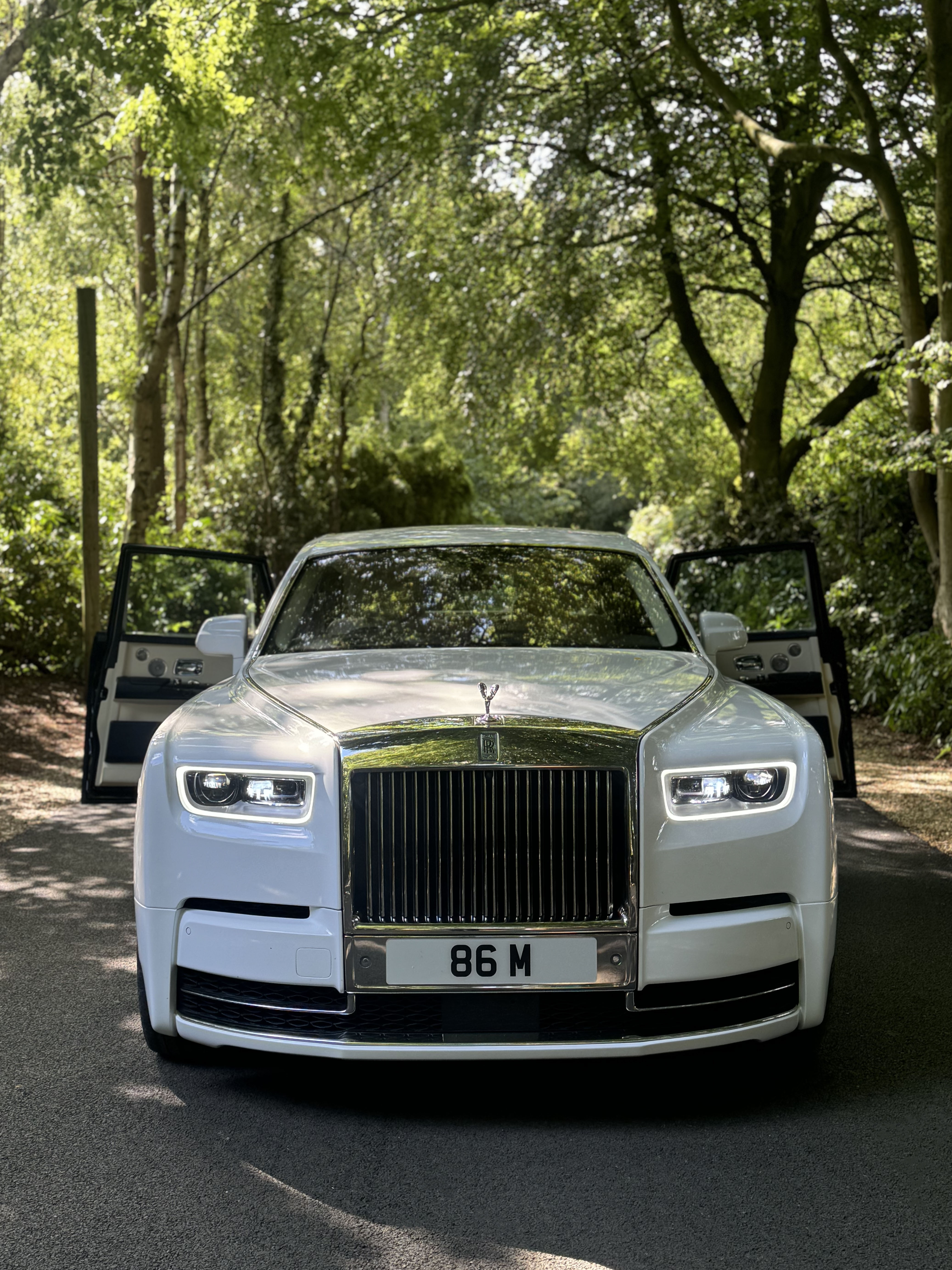White Rolls Royce Phantom 8