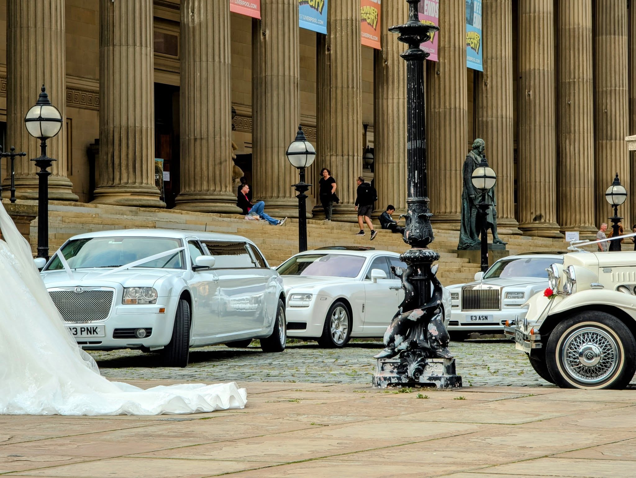 Baby Bentley Chrysler Limousine