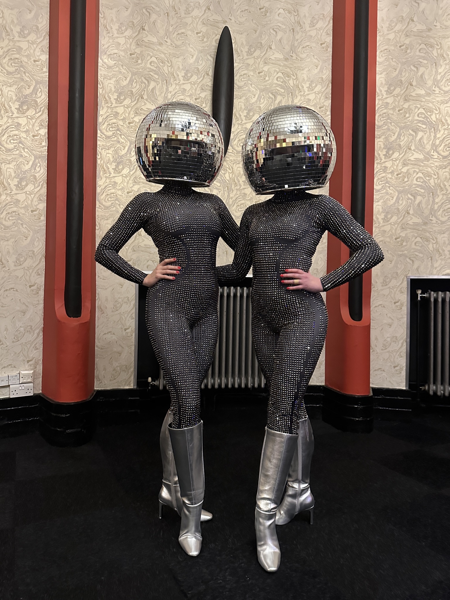 DiscoBall Head Performers 🪩