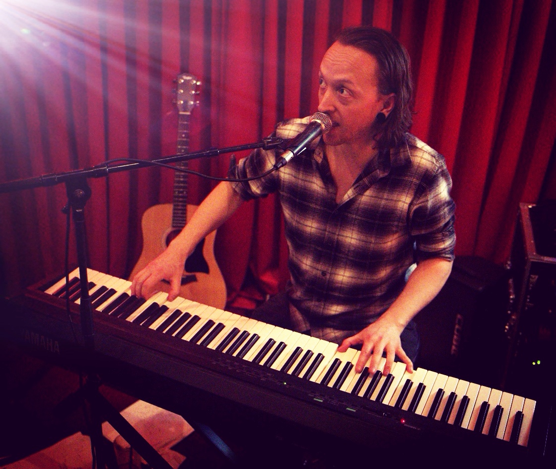 Owen Chambers: Multi-Genre Acoustic Performer (Vocals, Piano & Guitar)