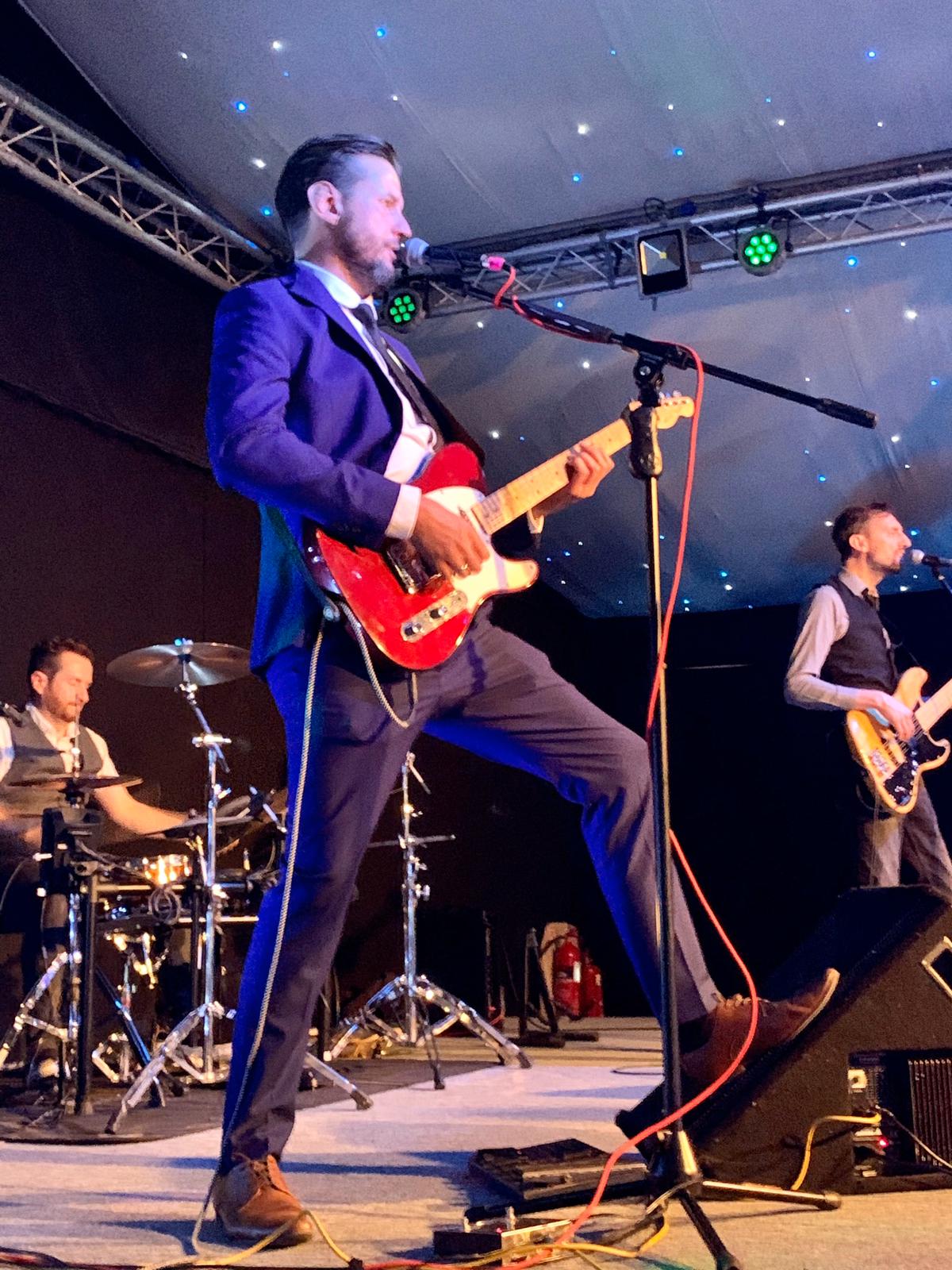 Fun & Upbeat Pop Rock 5-Piece Party Band