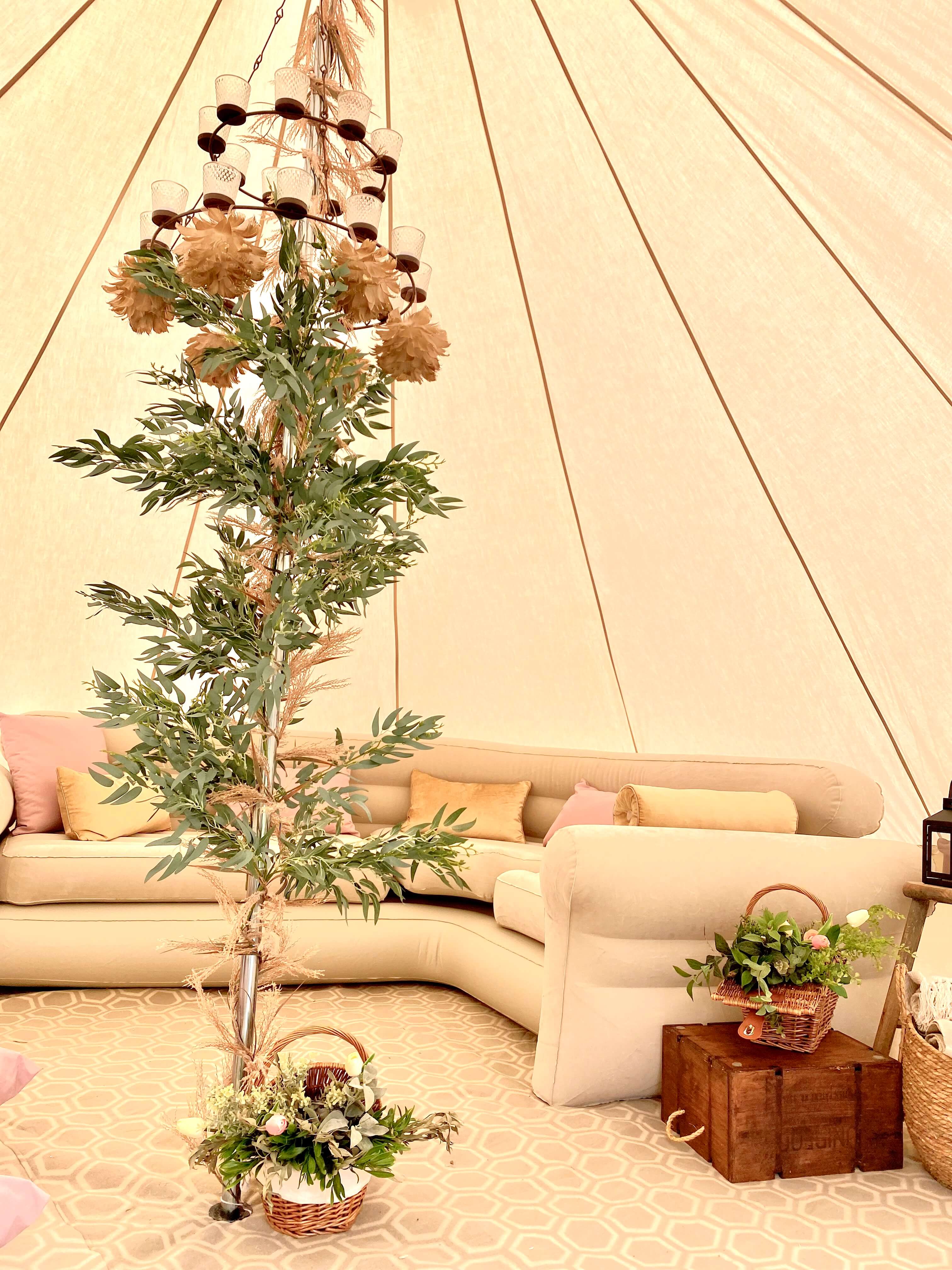 Fully Decorated Chill-Out Emperor Tent with Sofa's, Armchairs & Cushions