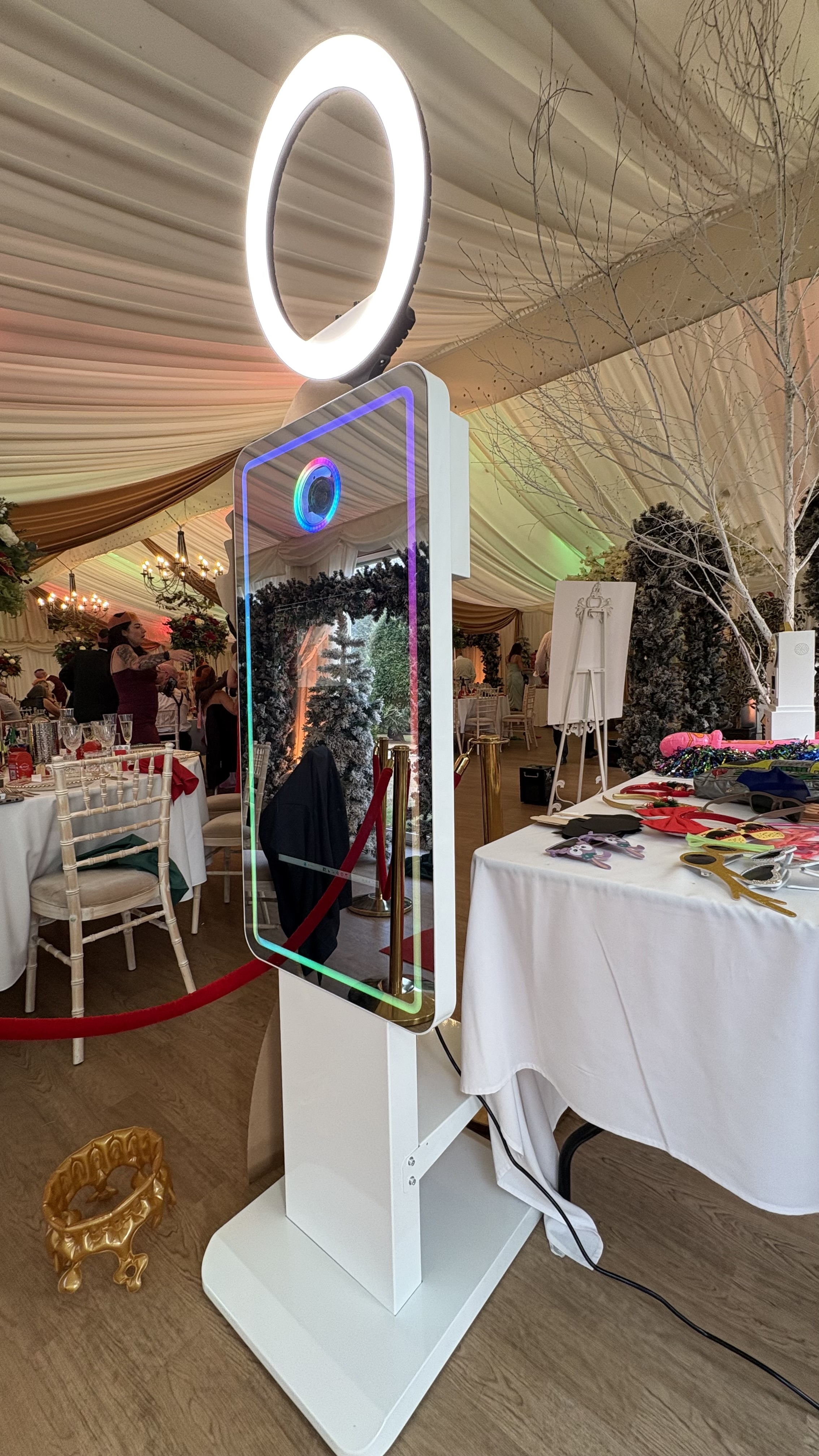 Iconic Magic Mirror with Props & Backdrop