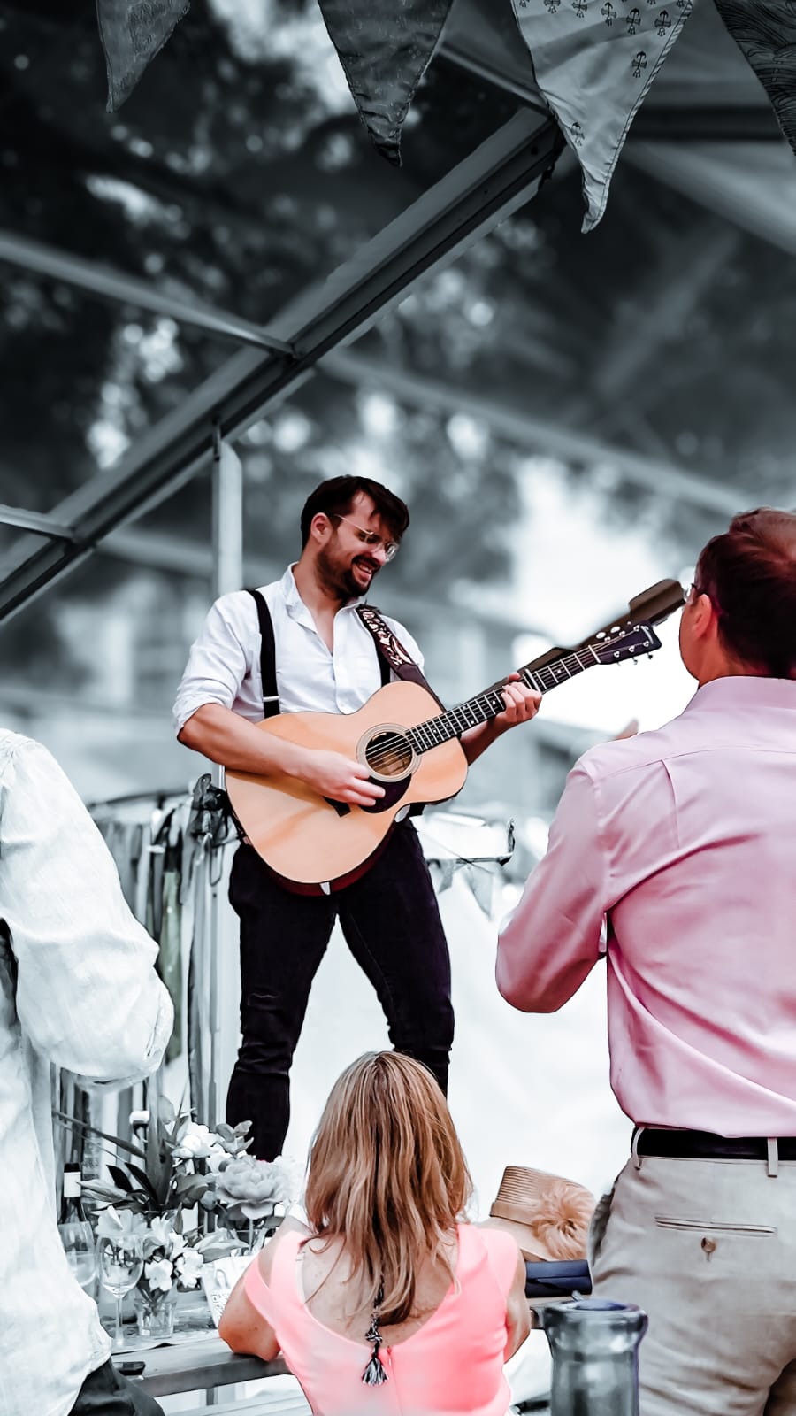 Rowans | Modern Wedding & Festival Devon Ceilidh Band