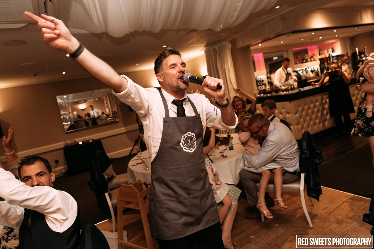 Solo Singing Waiter Experience