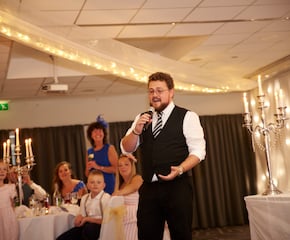 Singing Waiter with a Mixture of Music from Pop, Rat Pack, Musical Theatre