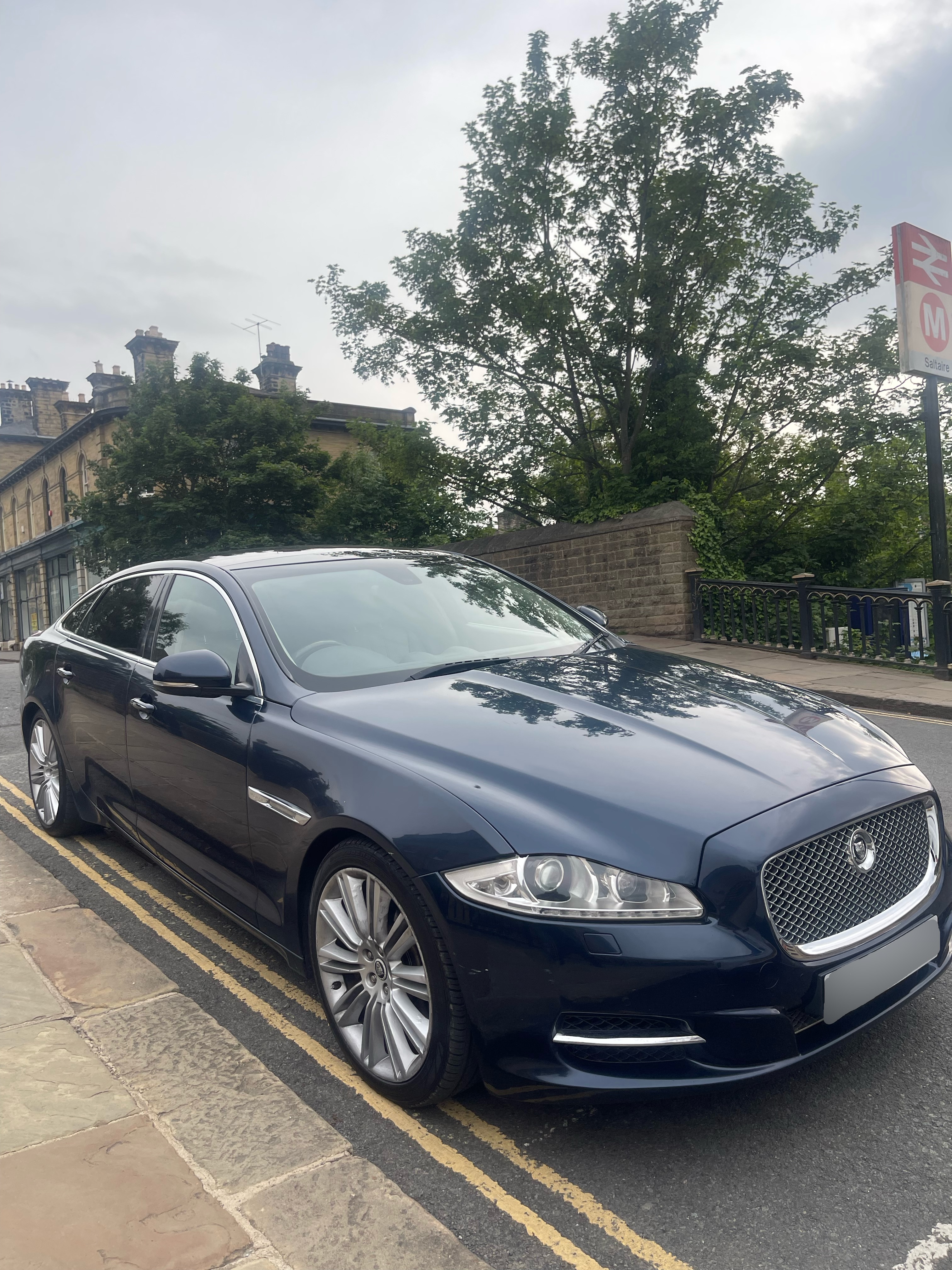 Make An Entrance In A Jaguar XJ