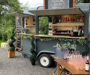 Mobile Horsebox Bar with Extensive Bar Menu
