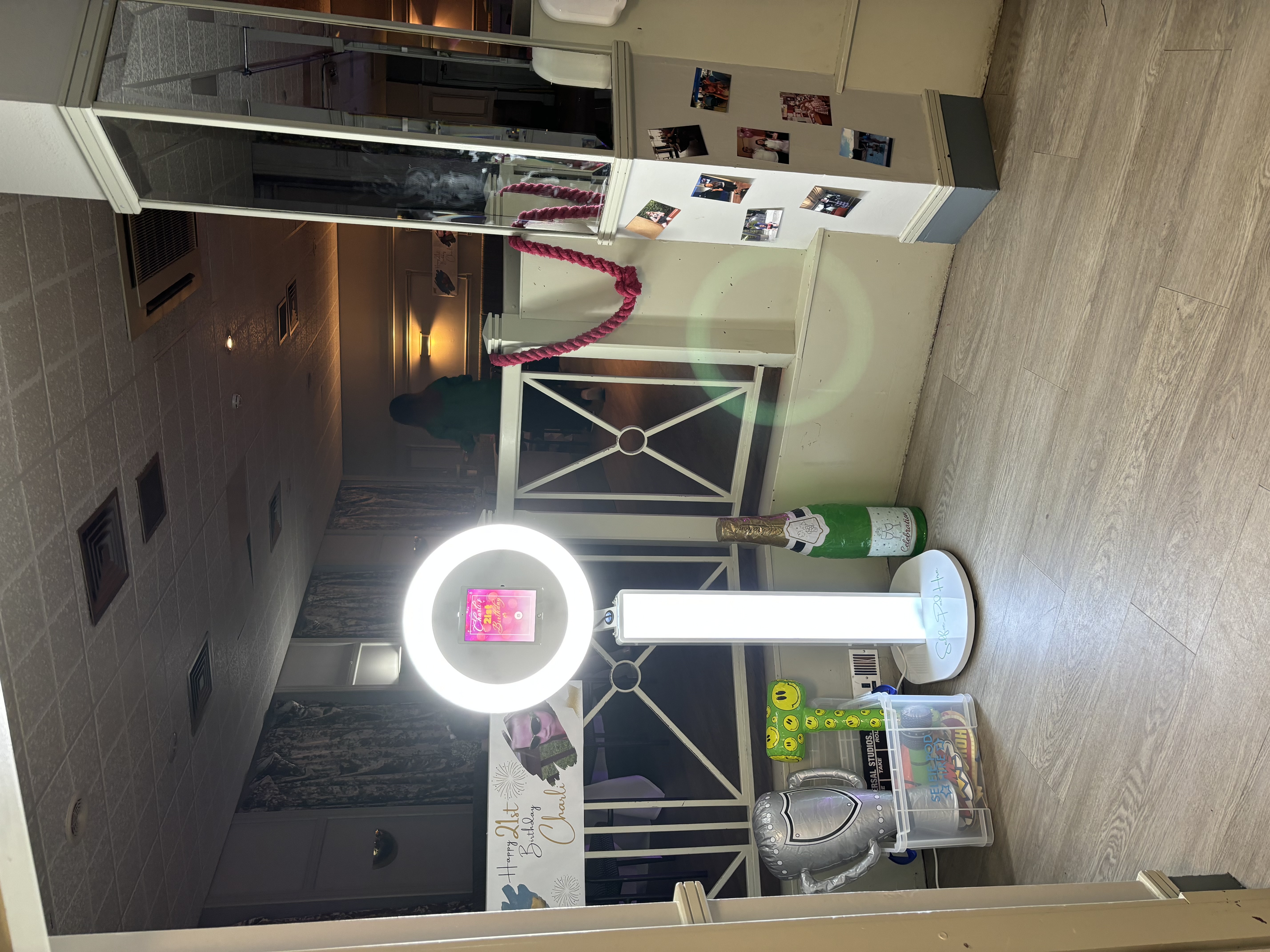 Selfie Pod Making Memories For A Life Time