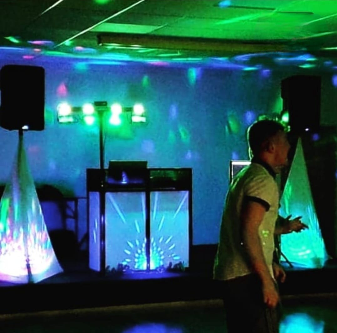 Fun, Professional & Entertaining Female DJ & Karaoke Host