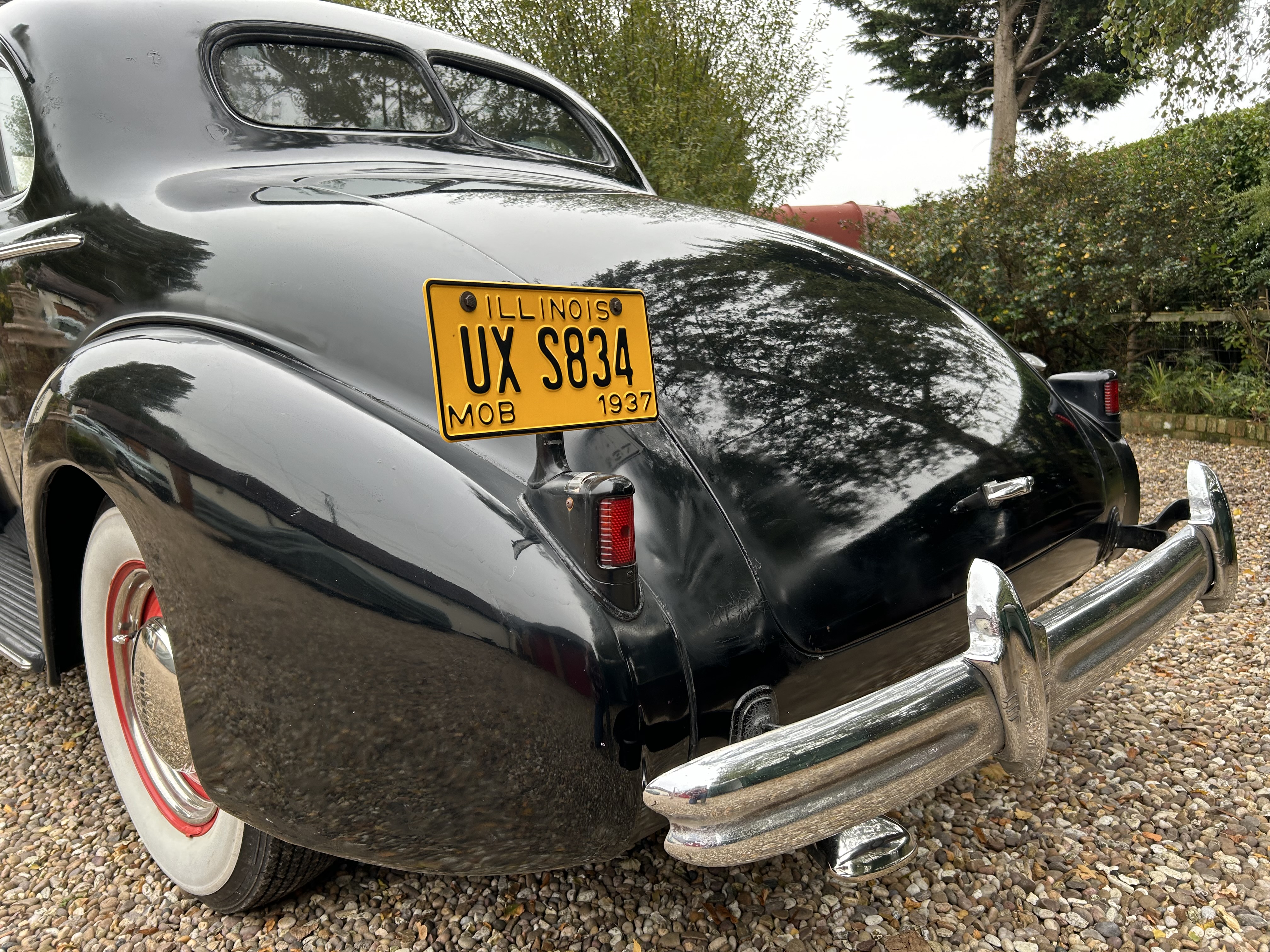 1930s Gangster-Style Coupe