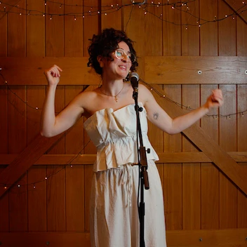 Immy G Wedding Singing