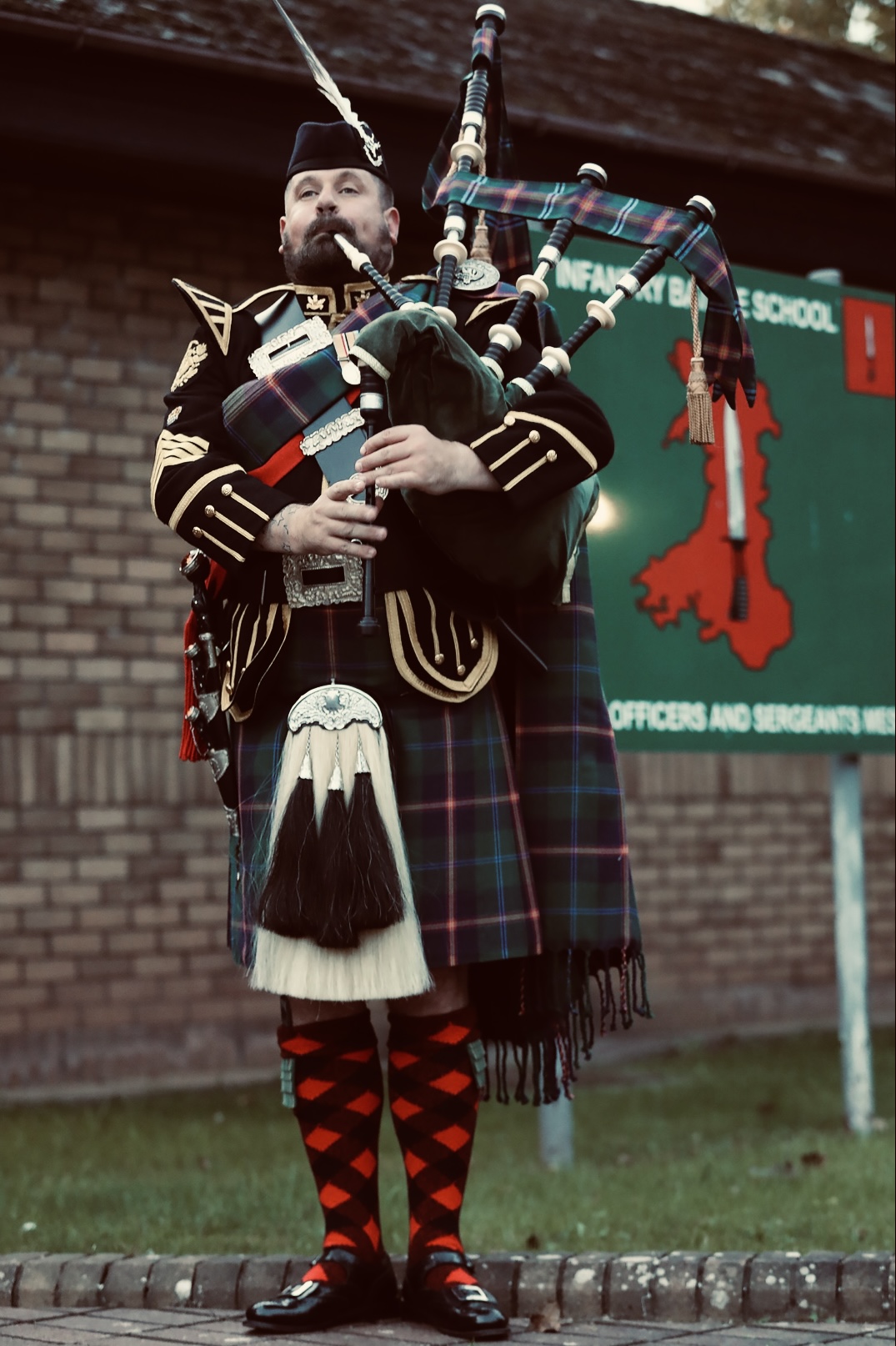 Ex-Military Bagpiper Jason Faulkner For All Occasions