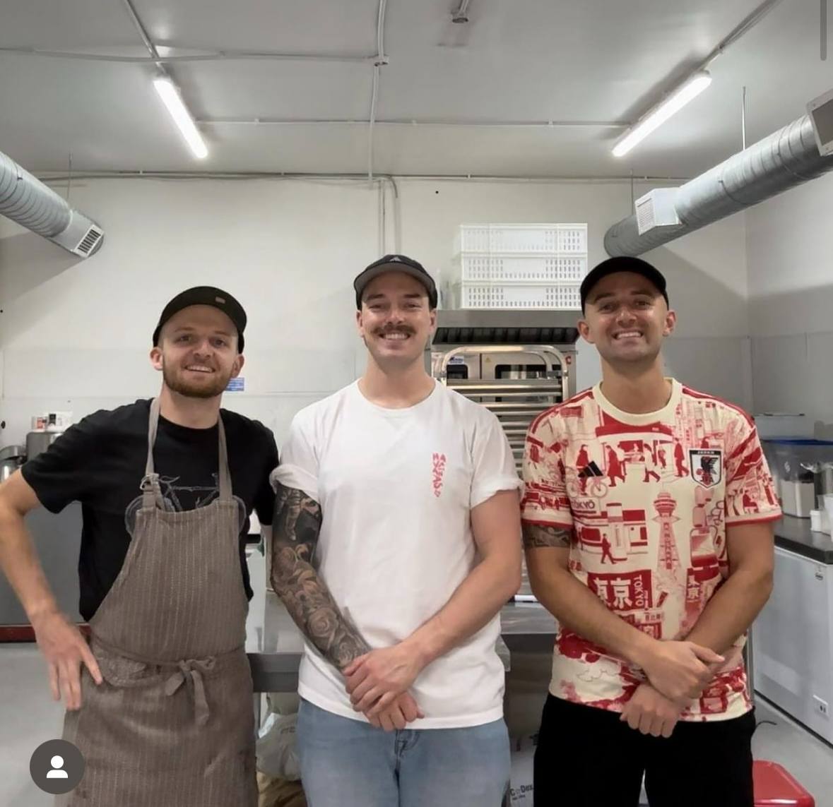 Vintage Ice Cream Van Serving Handcrafted Scooped Ice Cream & Mr Whippy