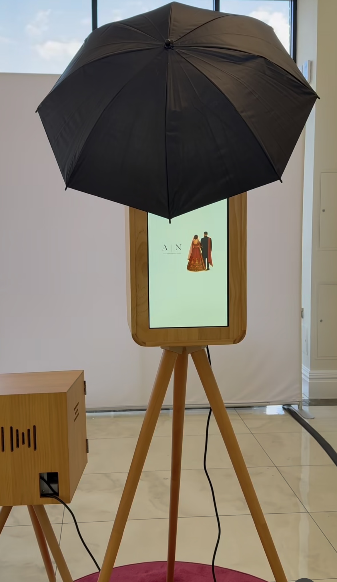 Vintage Photo Booth - Timeless Charm, Picture Perfect Moments