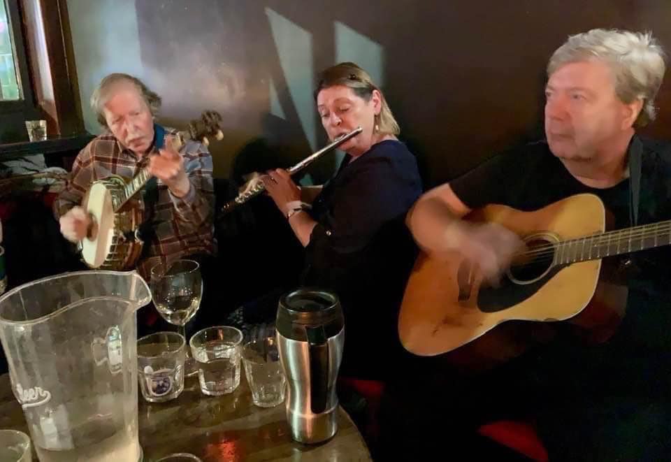 Traditional Irish Band 'Wraggle Taggle'
