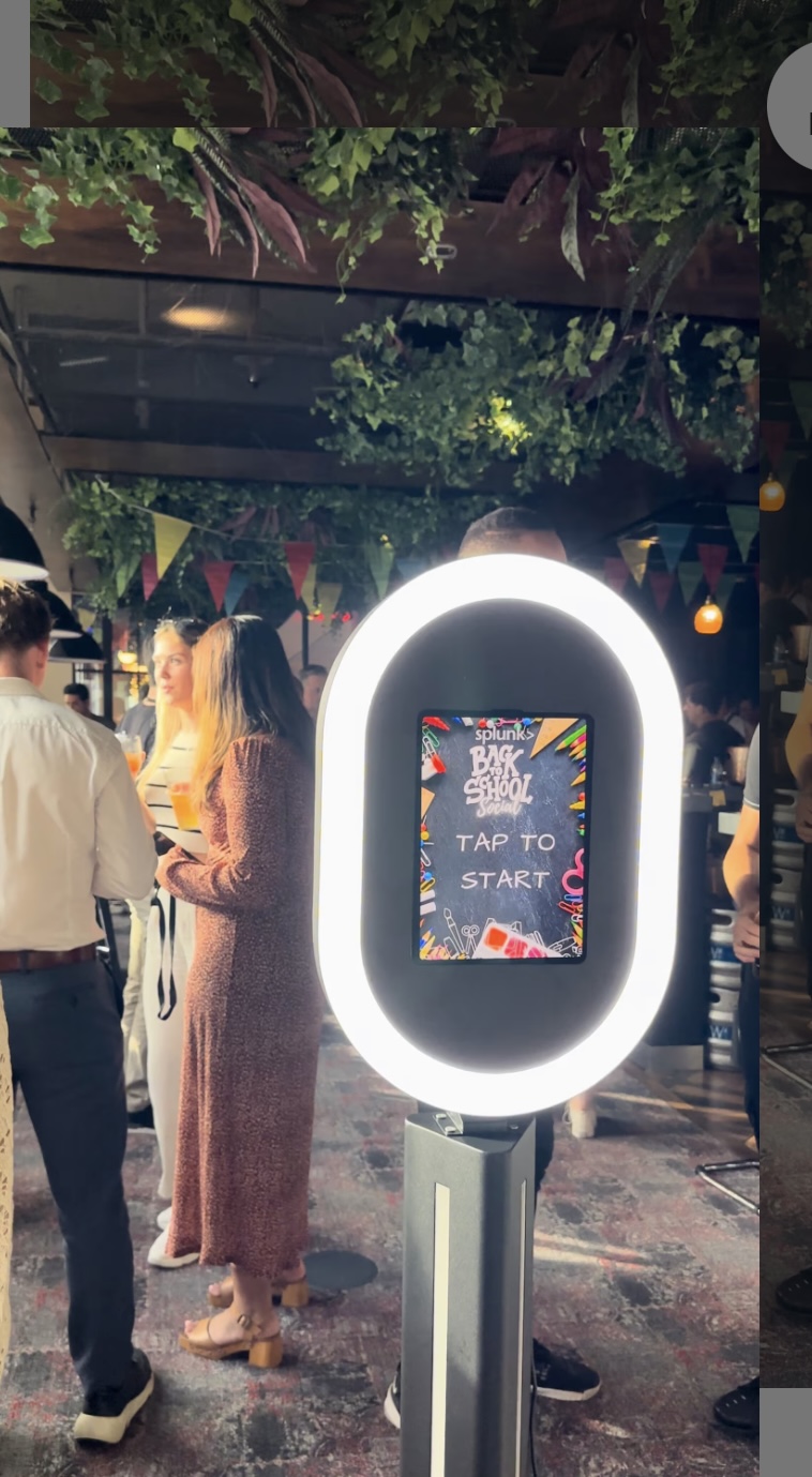 Modern Selfie Pod Photobooth