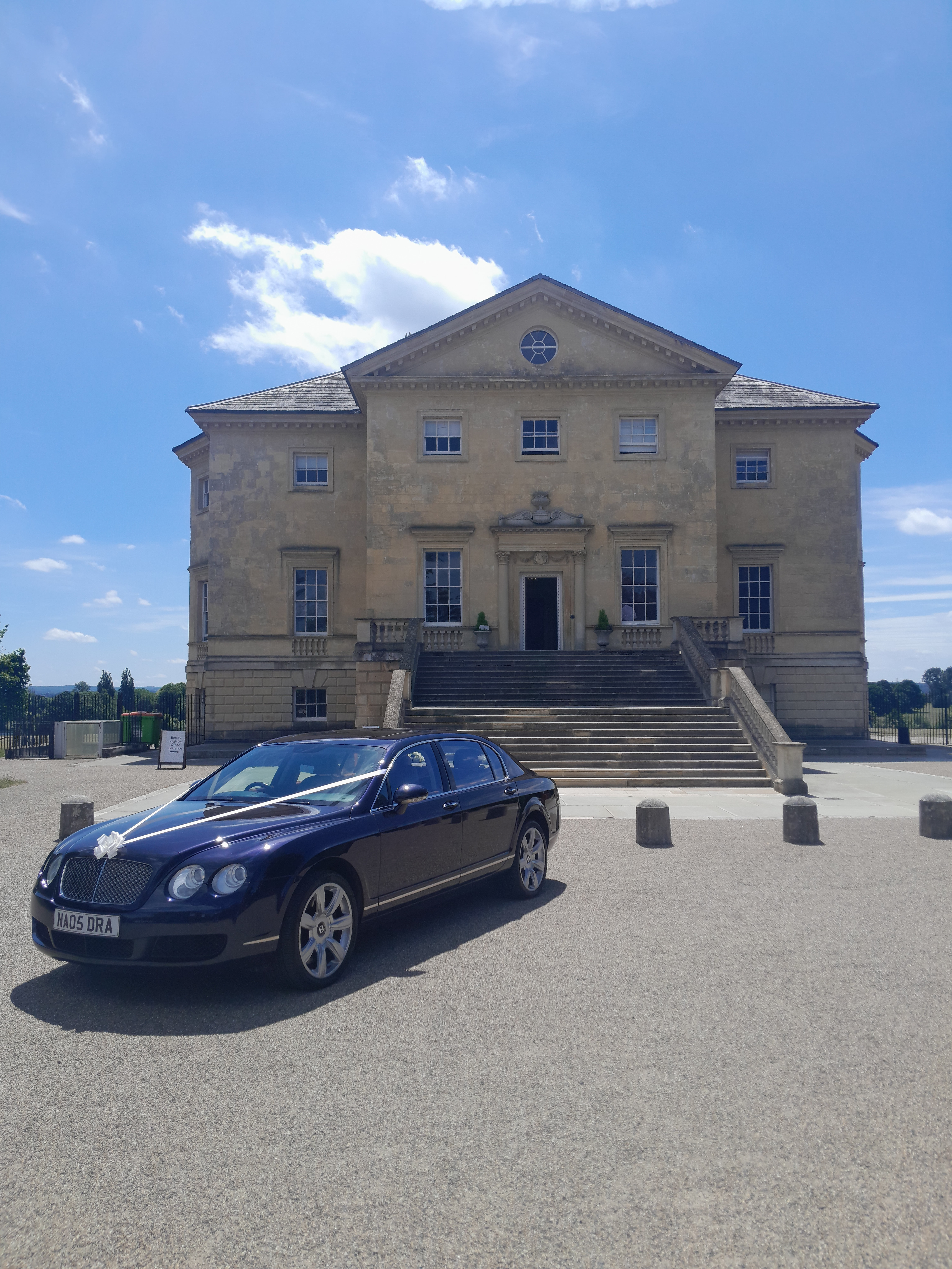 Classy Bentley Continental Flying Spur